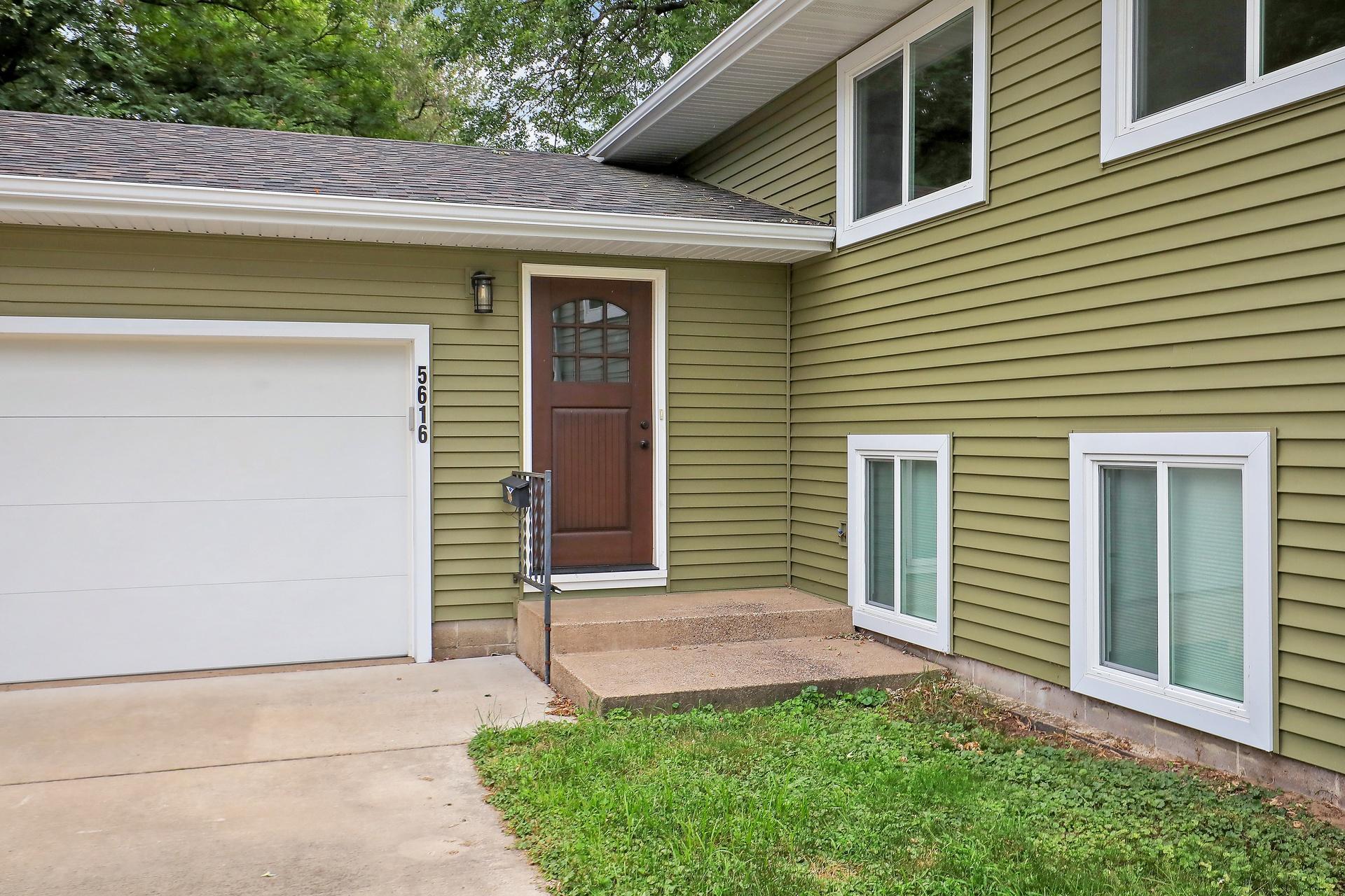 2nd image of 5616 Perry Ave N, Crystal, MN 55429 | MLS# 7126383