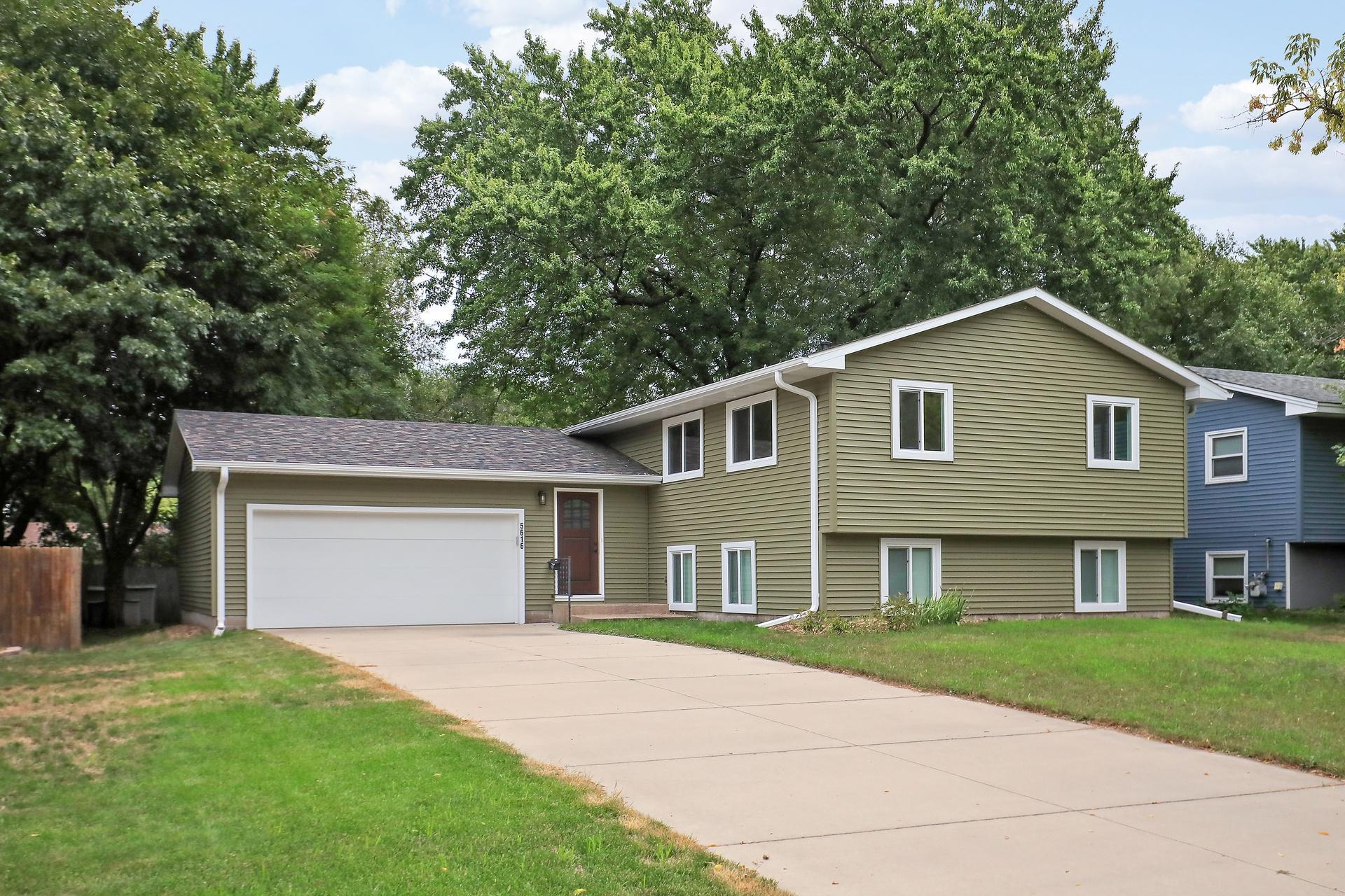 1st image of 5616 Perry Ave N, Crystal, MN 55429 | MLS# 7126383
