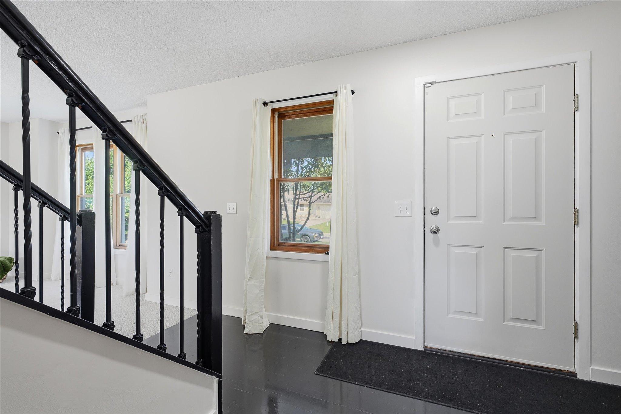 5th image of 20955 Jamestown Ave, Lakeville, MN 55044 | MLS# 7126403
