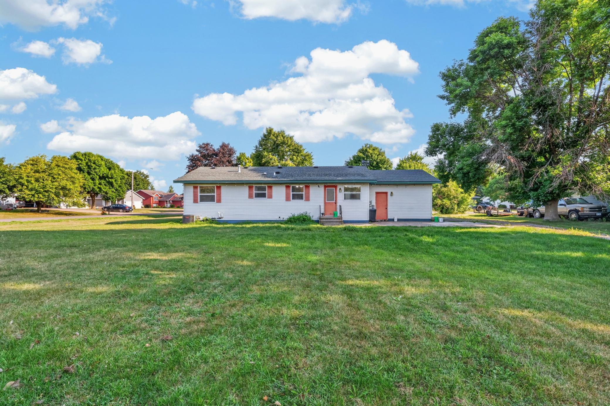 2nd image of 515 Sw 9th St Sw, Braham, MN 55006 | MLS# 7126405