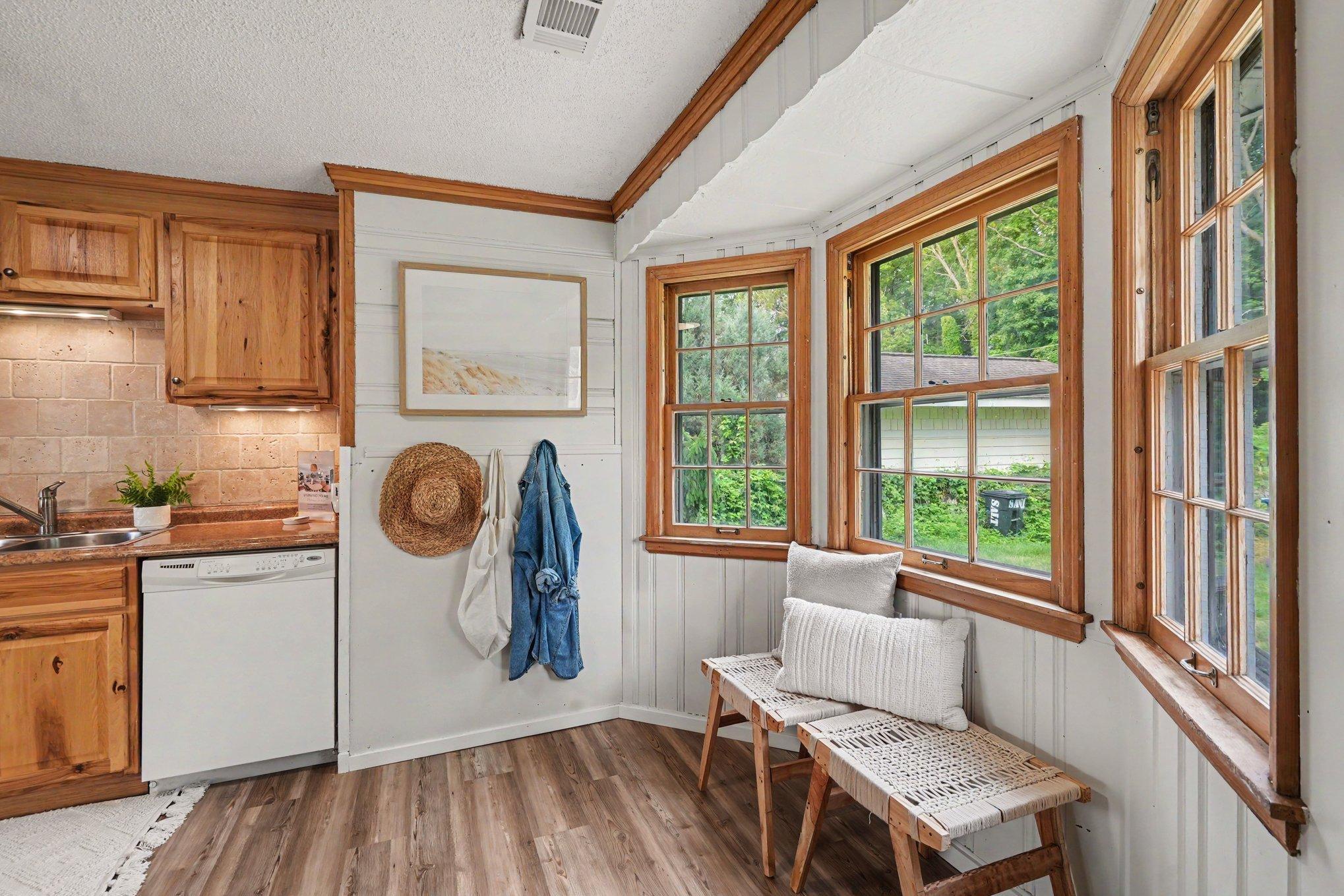 2nd image of 7525 N Shore Cir N, Forest Lake, MN 55025 | MLS# 7126412