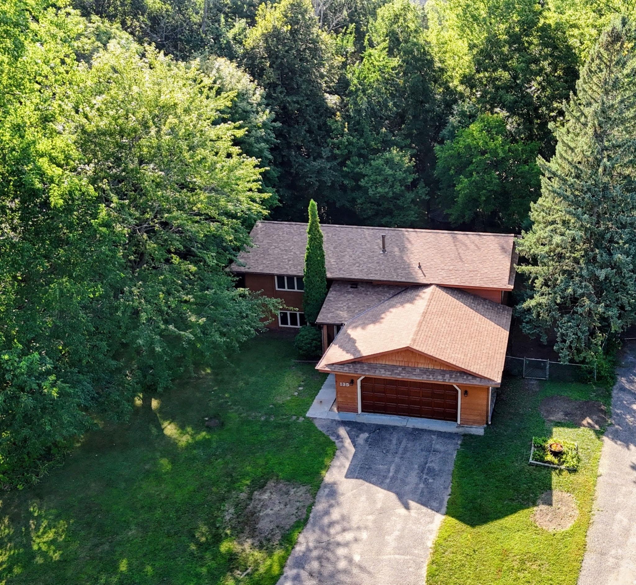 2nd image of 135 Pleasant Ln E, Excelsior, MN 55331 | MLS# 7126431