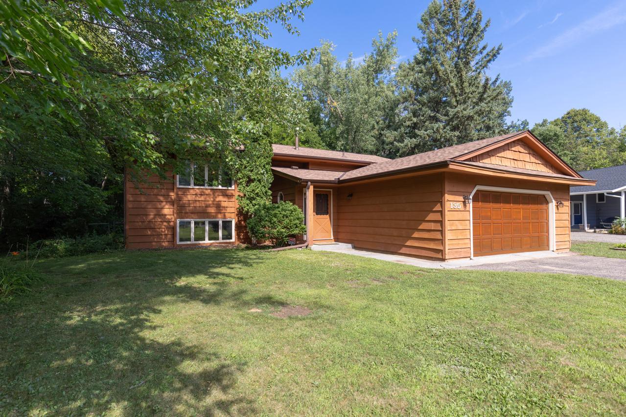 3rd image of 135 Pleasant Ln E, Excelsior, MN 55331 | MLS# 7126431