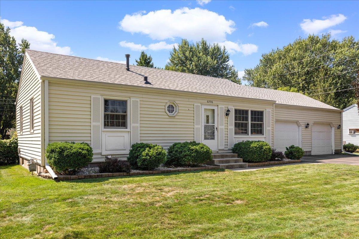 1st image of 6796 161st St W, Rosemount, MN 55068 | MLS# 7126433