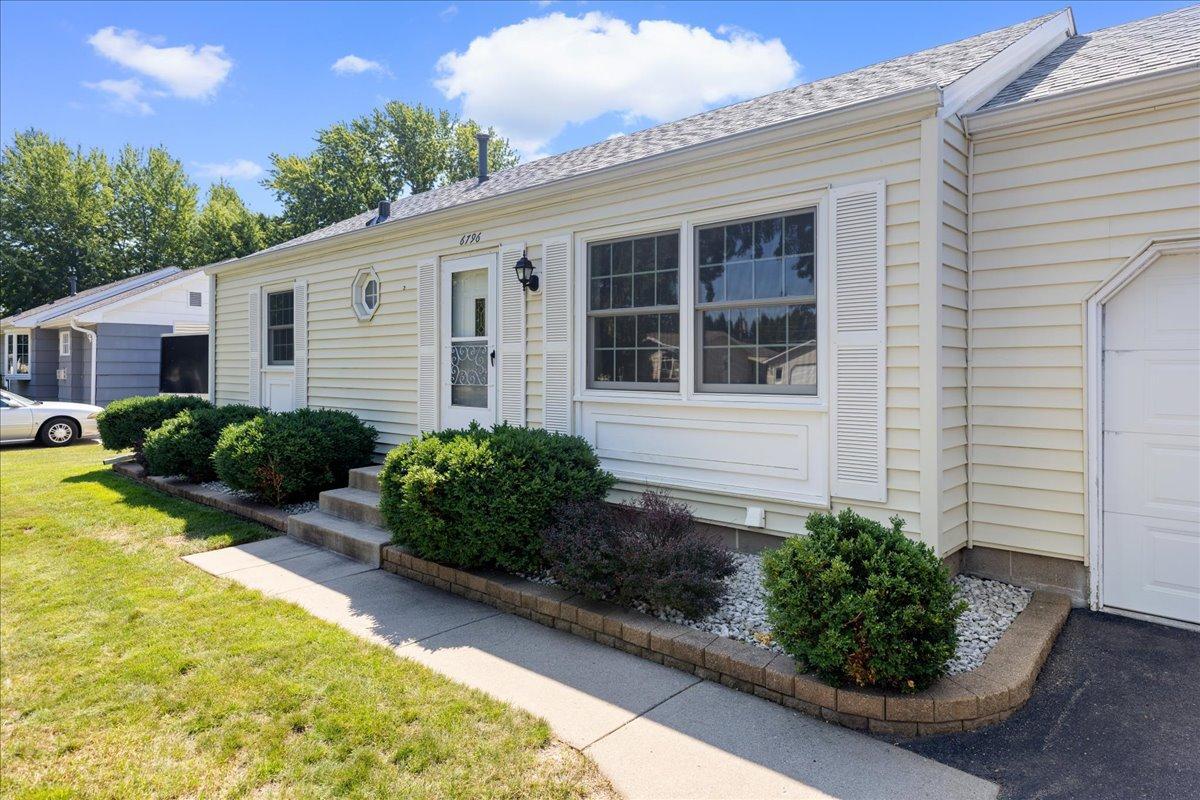 3rd image of 6796 161St St W, Rosemount, MN 55068 | MLS# 7126433