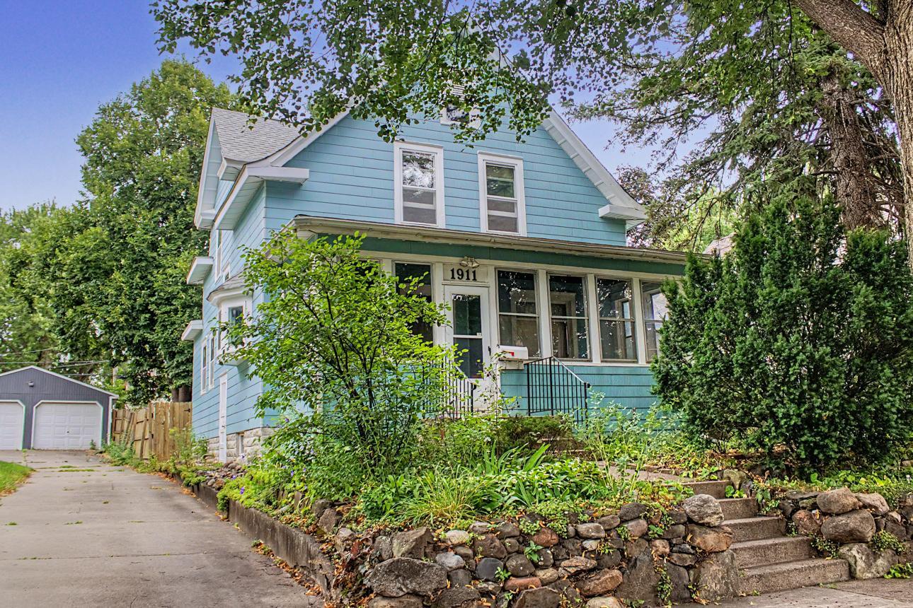 1st image of 1911 Pierce St Ne, Minneapolis, MN 55418 | MLS# 7126444