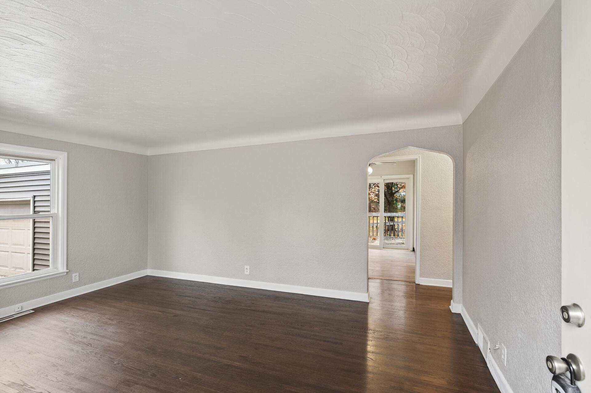 3rd image of 2057 Giesmann St, Saint Paul, MN 55113 | MLS# 7126454