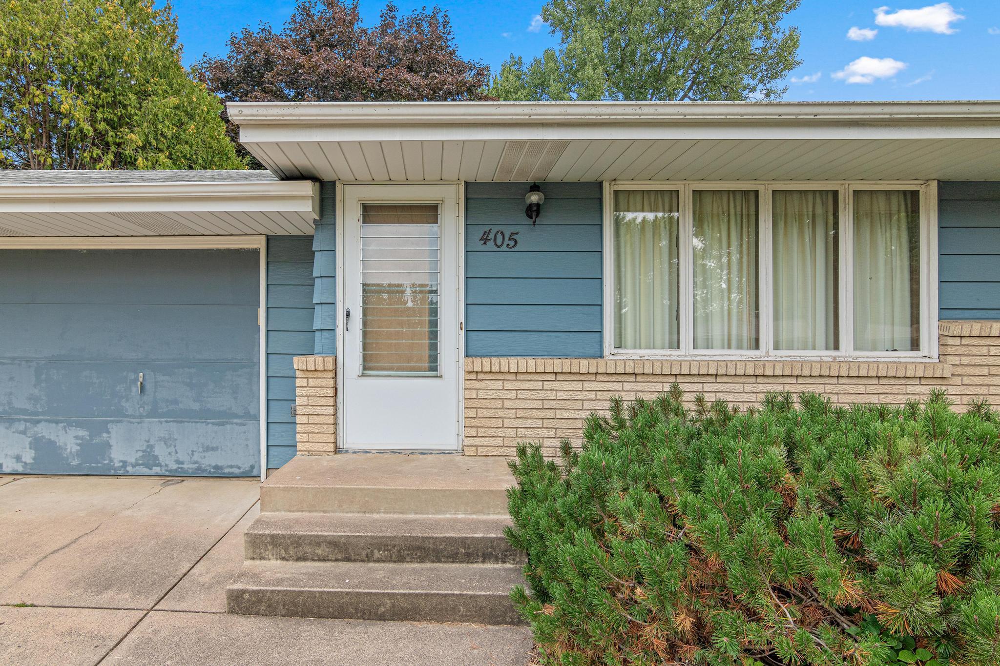 4th image of 405 Terrace Dr, Saint Paul, MN 55113 | MLS# 7126455