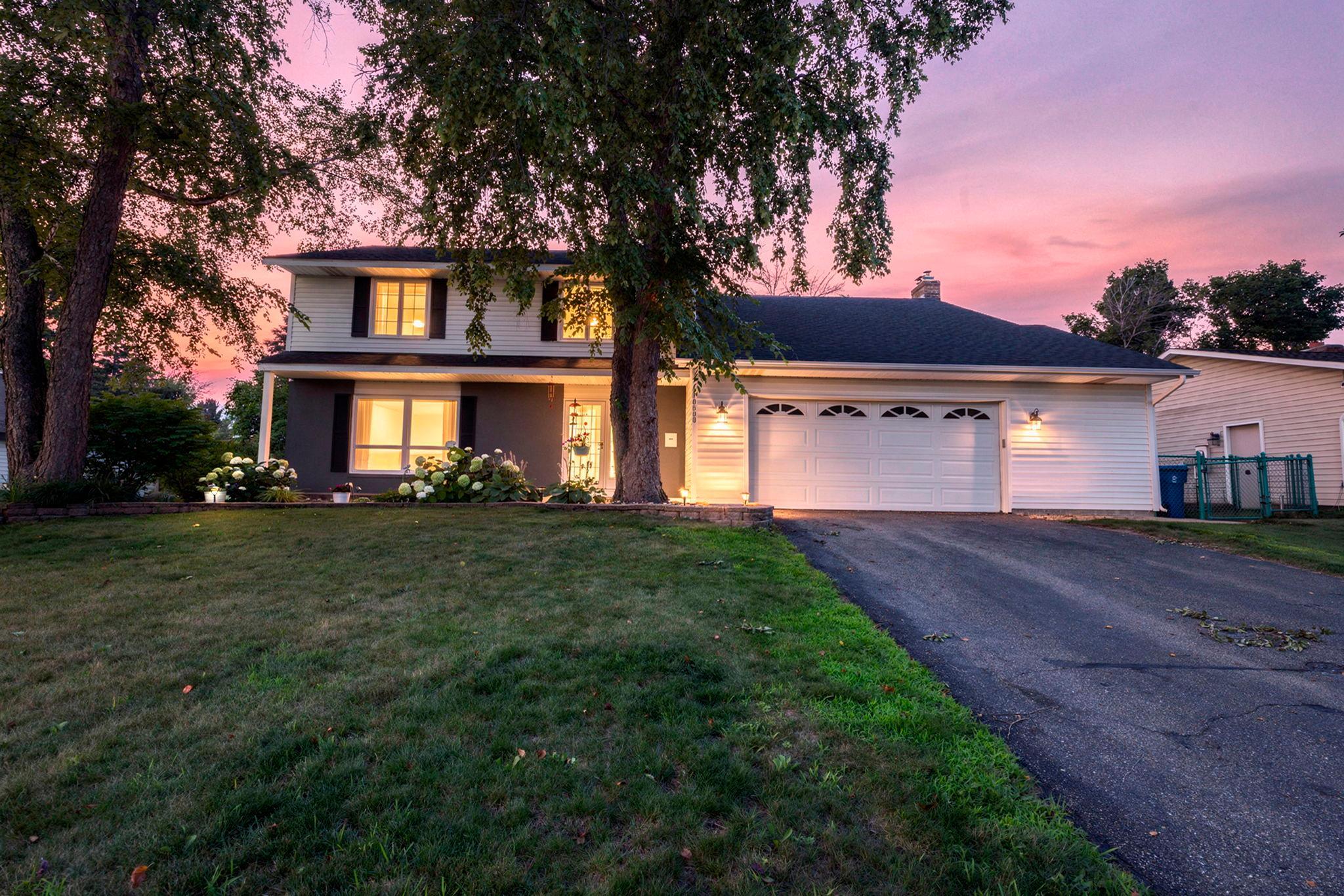 2nd image of 10500 Utah Rd, Minneapolis, MN 55438 | MLS# 7126469
