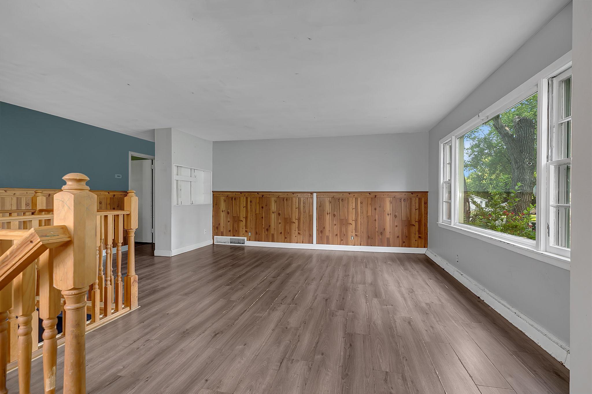 3rd image of 1804 7 1/2 St Sw, Willmar, MN 56201 | MLS# 7126475