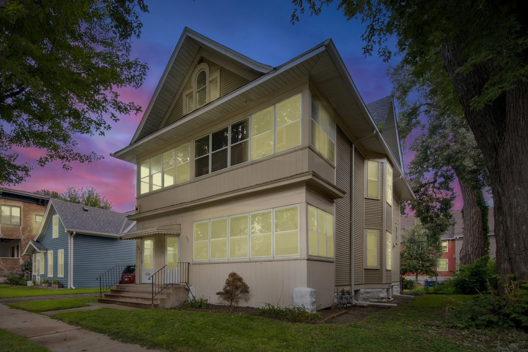 1st image of 652 Dayton Ave, Saint Paul, MN 55104 | MLS# 7126497
