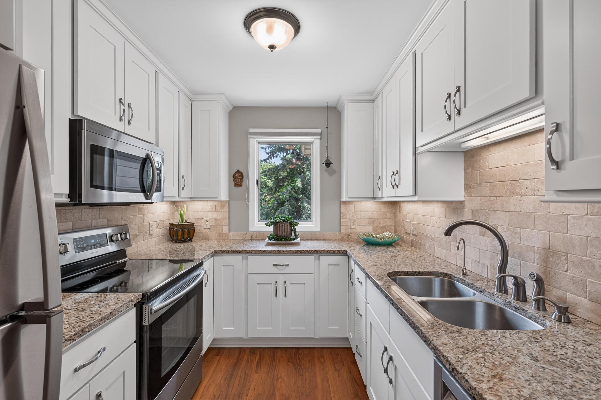 2nd image of 3275 80th St E #307, Inver Grove Heights, MN 55076 | MLS# 7126513
