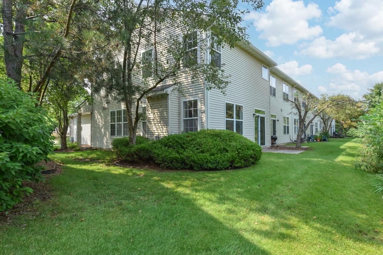 2nd image of 9000 Comstock Ln N, Maple Grove, MN 55311 | MLS# 7126517