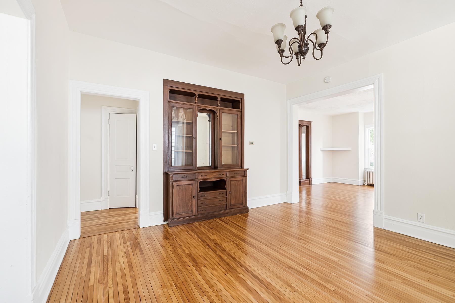 4th image of 891 Hudson Rd, Saint Paul, MN 55106 | MLS# 7126531