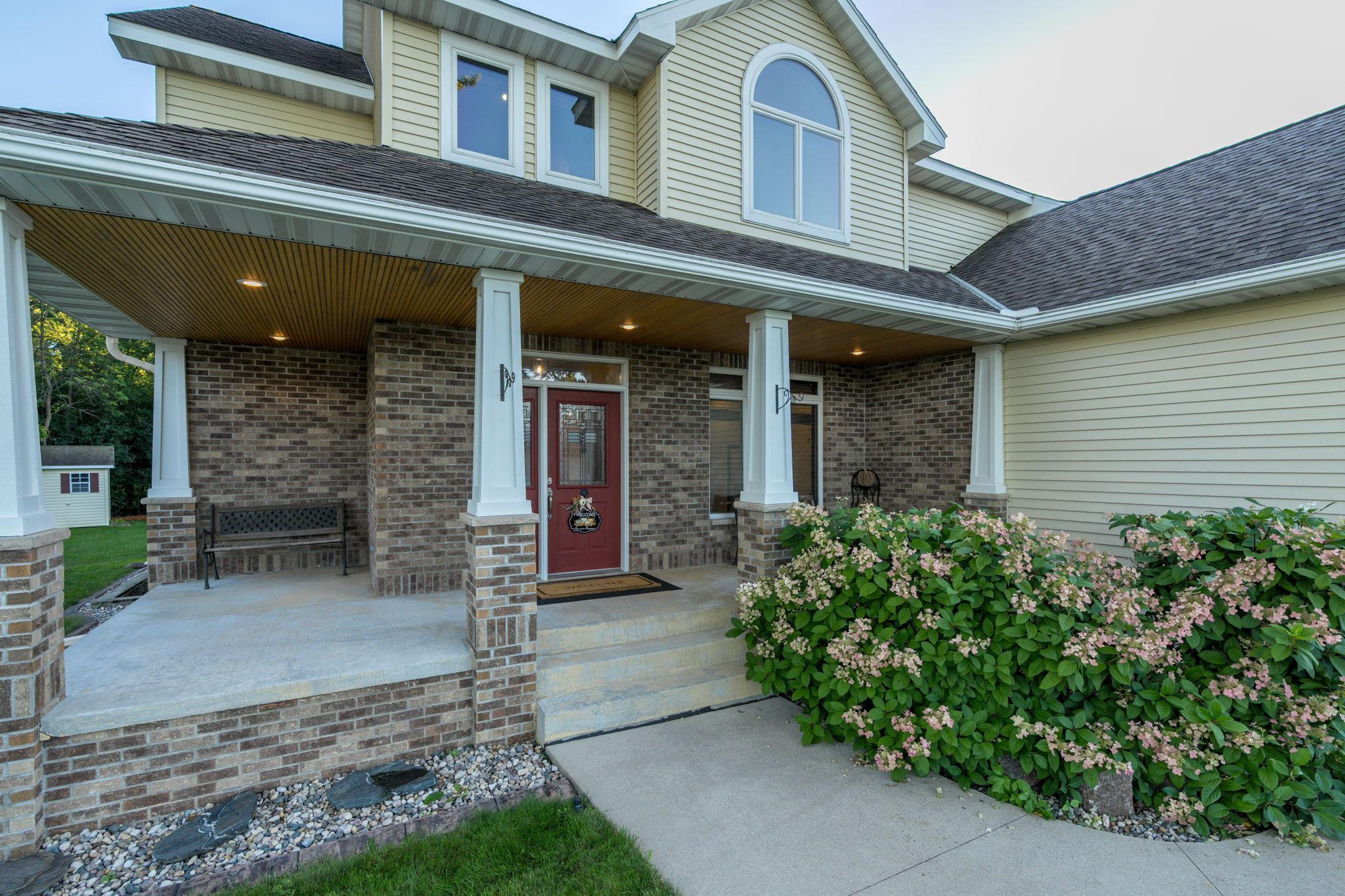2nd image of 113 Oak Marsh Dr, Mankato, MN 56001 | MLS# 7126544
