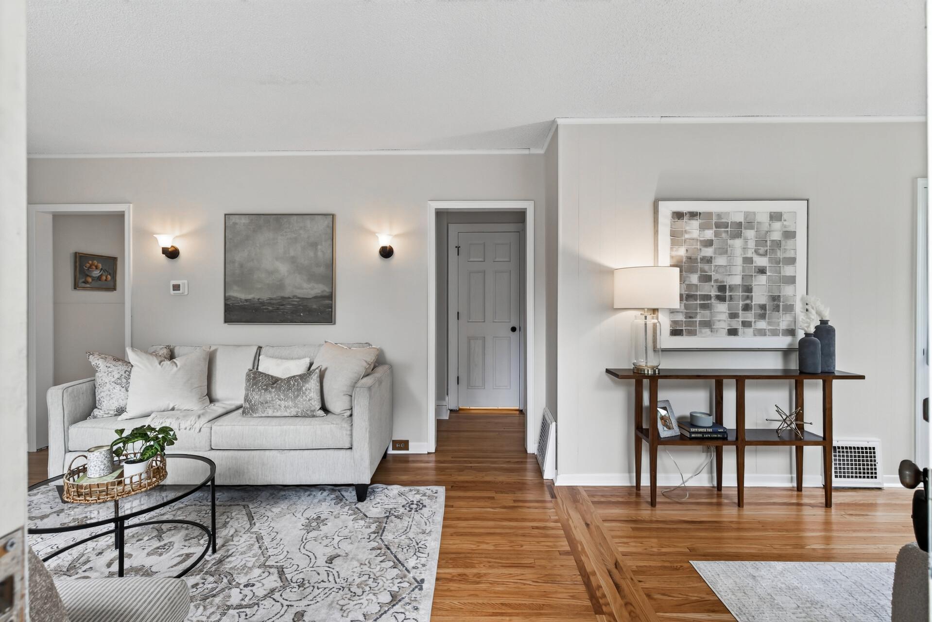 2nd image of 5241 44th Ave S, Minneapolis, MN 55417 | MLS# 7126572