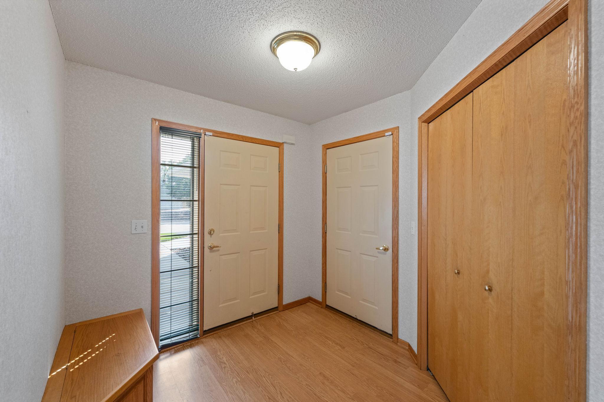 3rd image of 2964 Aldrich Trl, Saint Paul, MN 55125 | MLS# 7126596