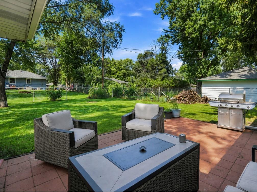 4th image of 11698 Juniper St Nw, Minneapolis, MN 55448 | MLS# 7126611