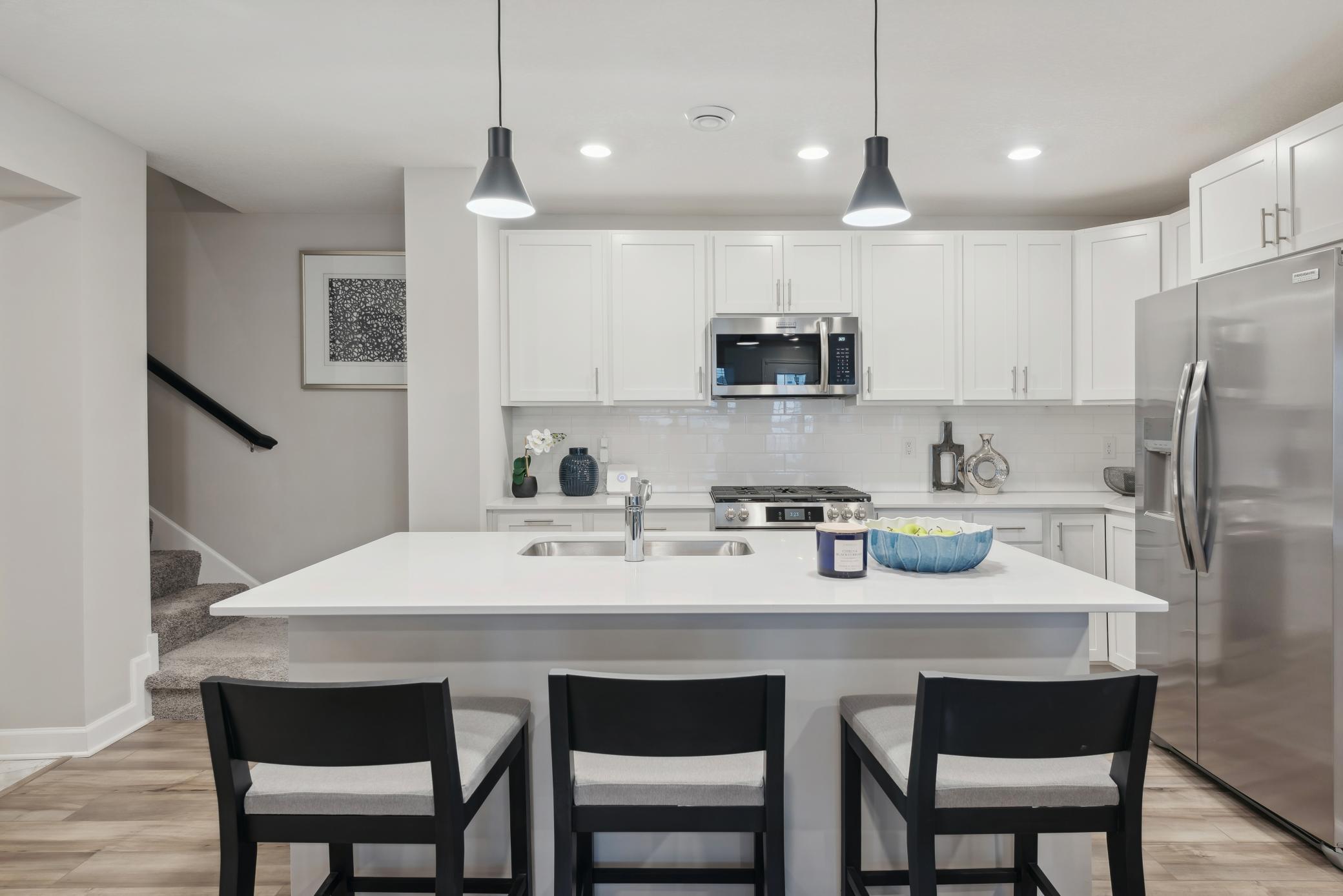3rd image of 5357 Long Pointe Pass, Saint Paul, MN 55129 | MLS# 7126614