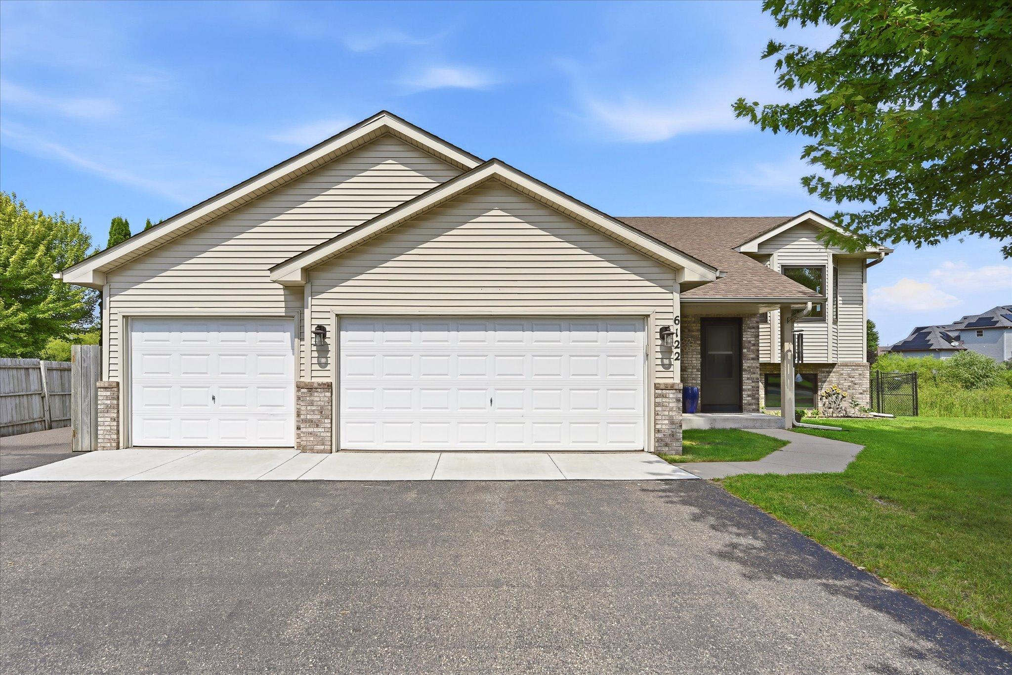 1st image of 6122 152nd St N, Hugo, MN 55038 | MLS# 7126643