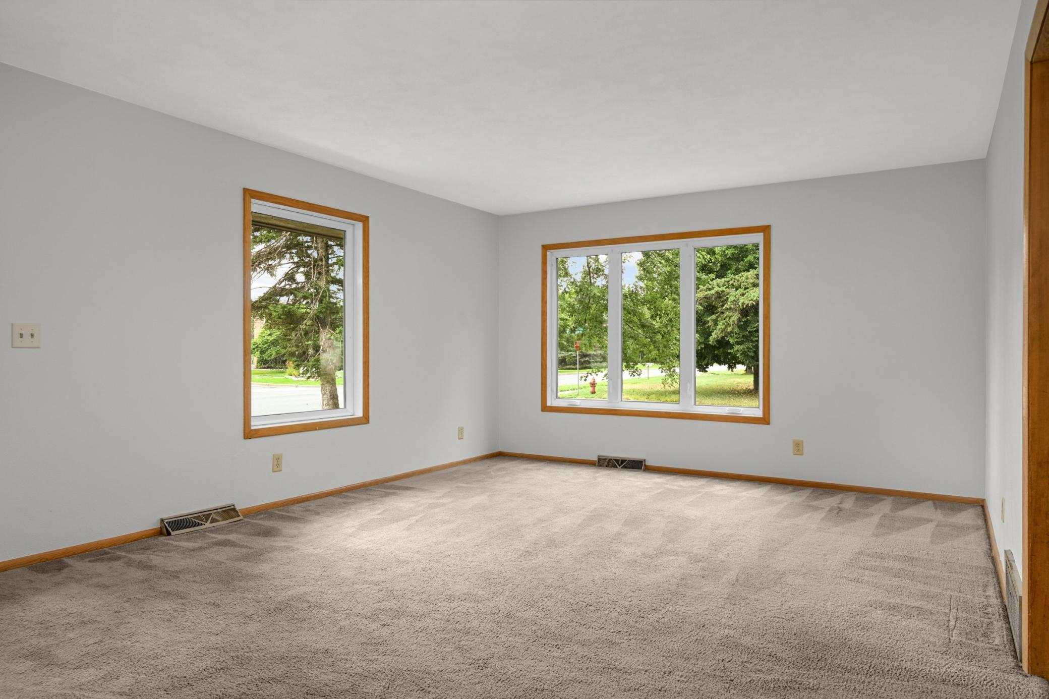 4th image of 1735 4Th St, Saint Paul, MN 55110 | MLS# 7126655