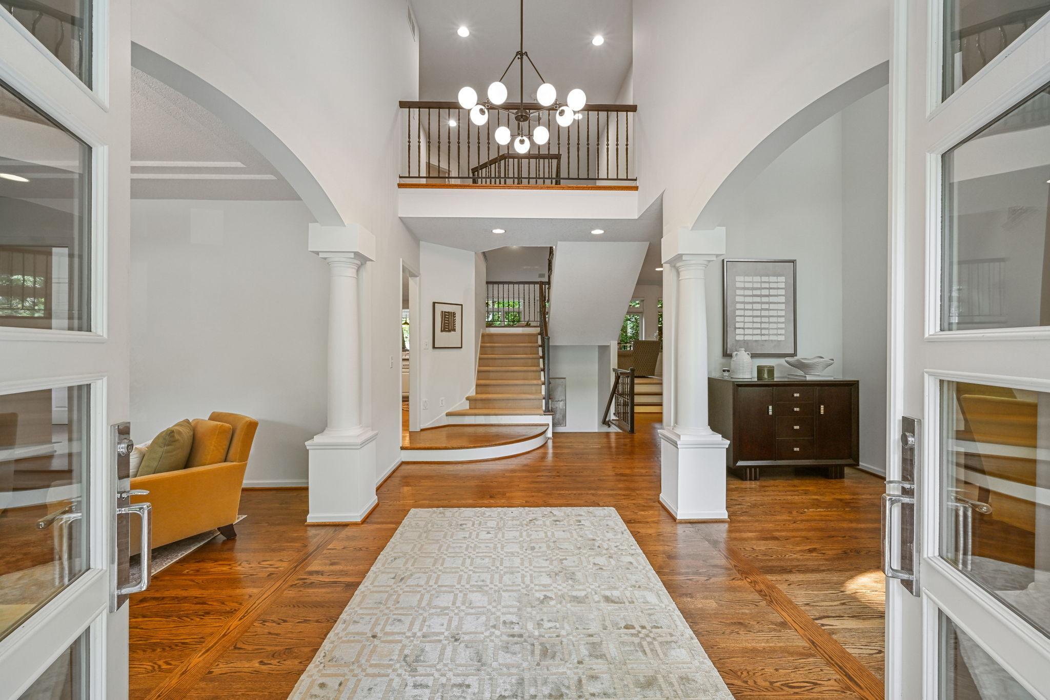 3rd image of 4541 Meadow Rd, Minneapolis, MN 55424 | MLS# 7126679