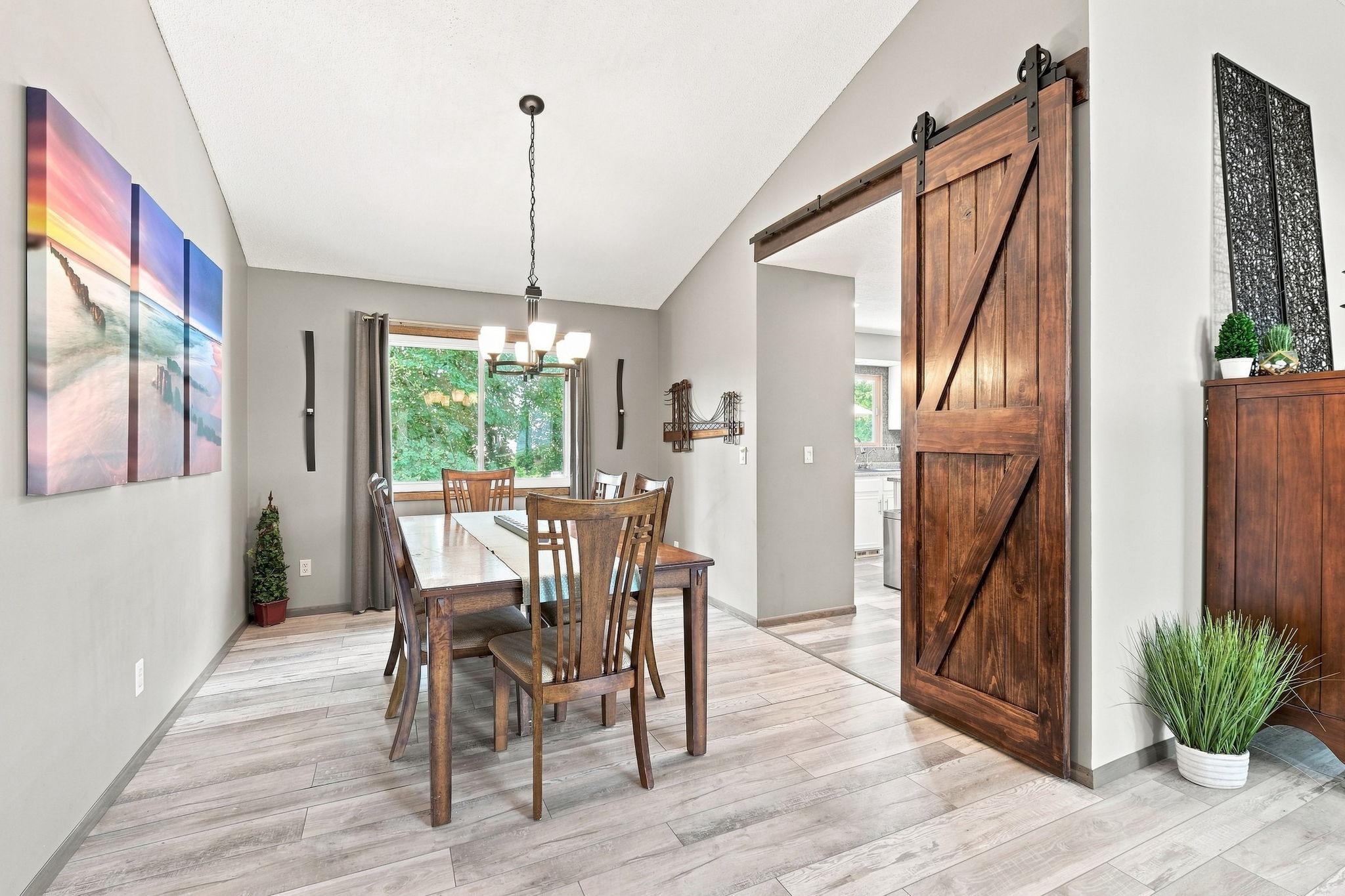 5th image of 6649 Buckingham Rd, Saint Paul, MN 55125 | MLS# 7126698