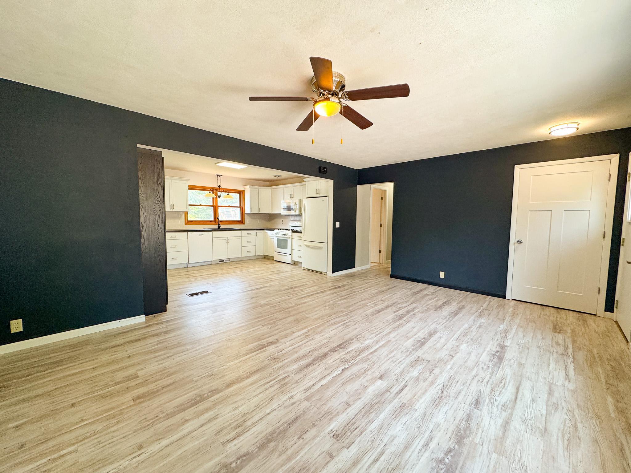 5th image of 518 E Saint Charles Ave, Fergus Falls, MN 56537 | MLS# 7126710