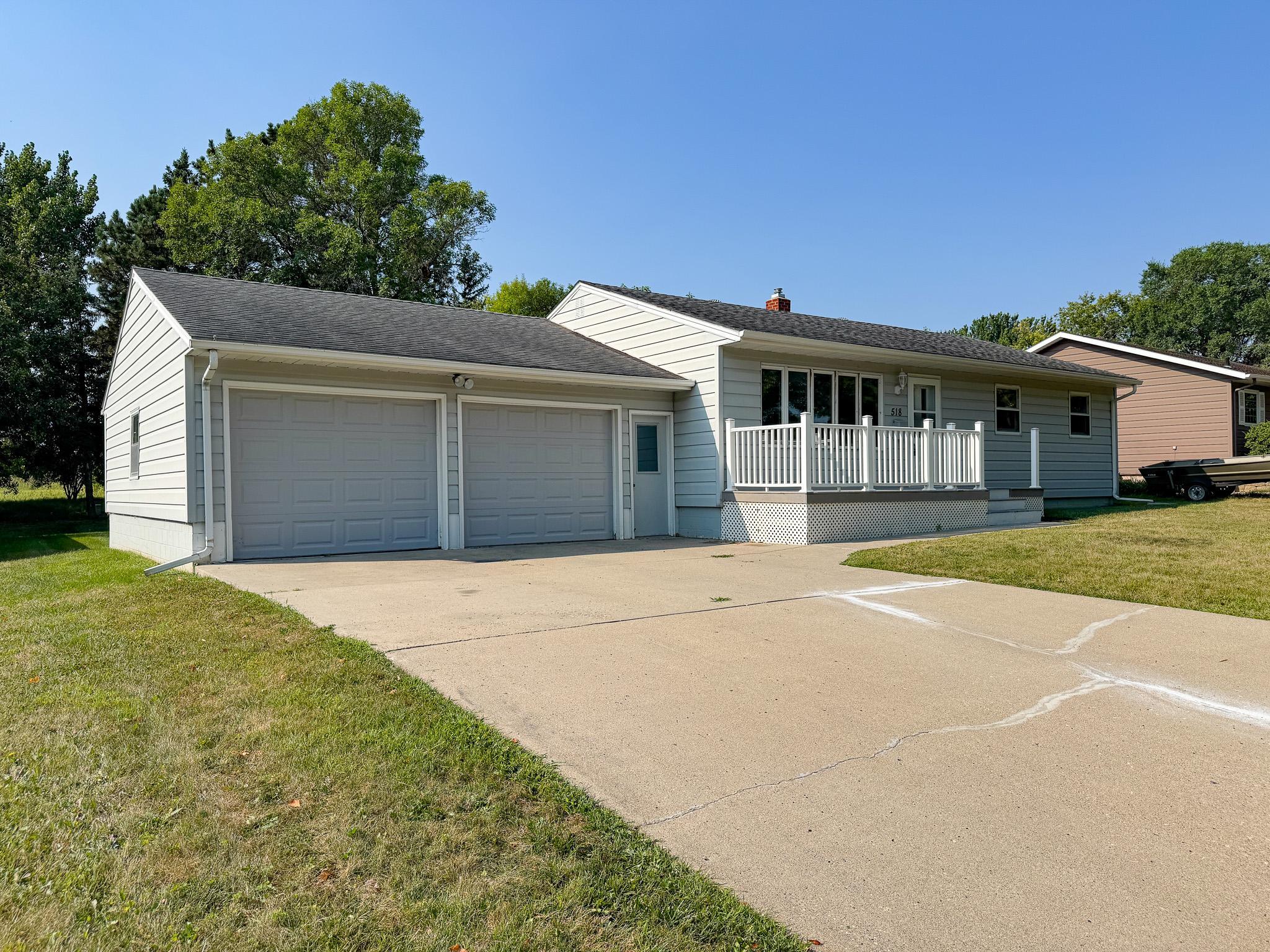 1st image of 518 E Saint Charles Ave, Fergus Falls, MN 56537 | MLS# 7126710