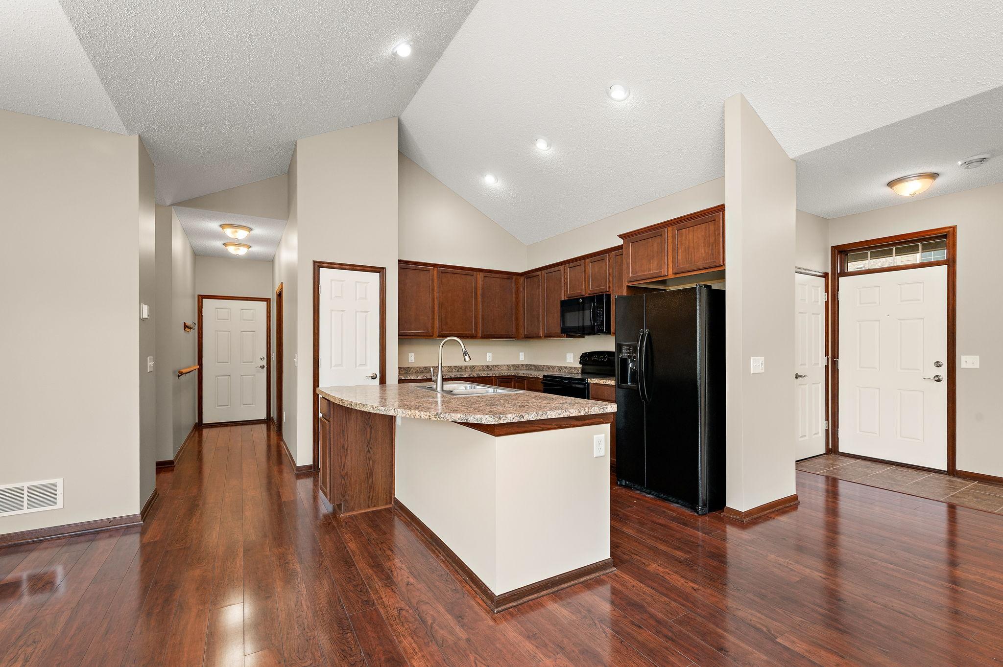 4th image of 24070 Rivers Edge Rd, Rogers, MN 55374 | MLS# 7126734