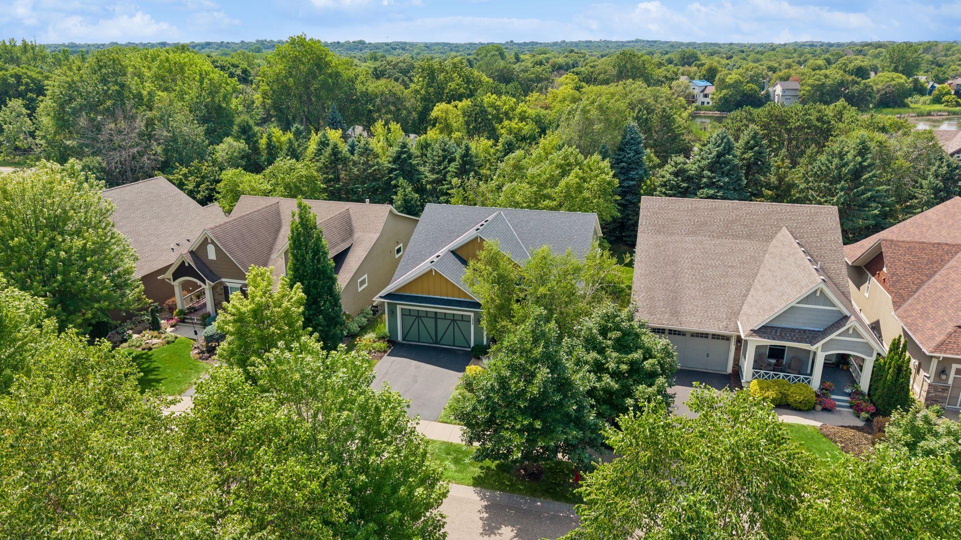 1st image of 1236 Lakemoor Dr, Saint Paul, MN 55129 | MLS# 7126750