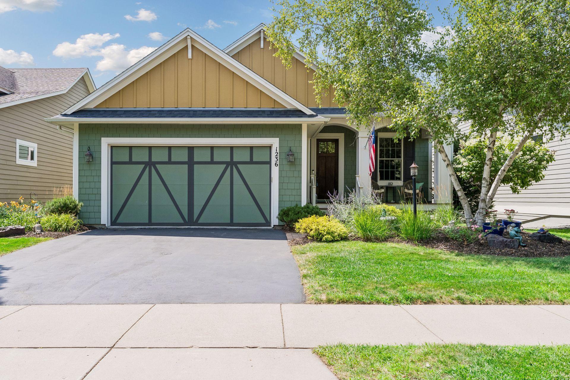 2nd image of 1236 Lakemoor Dr, Saint Paul, MN 55129 | MLS# 7126750