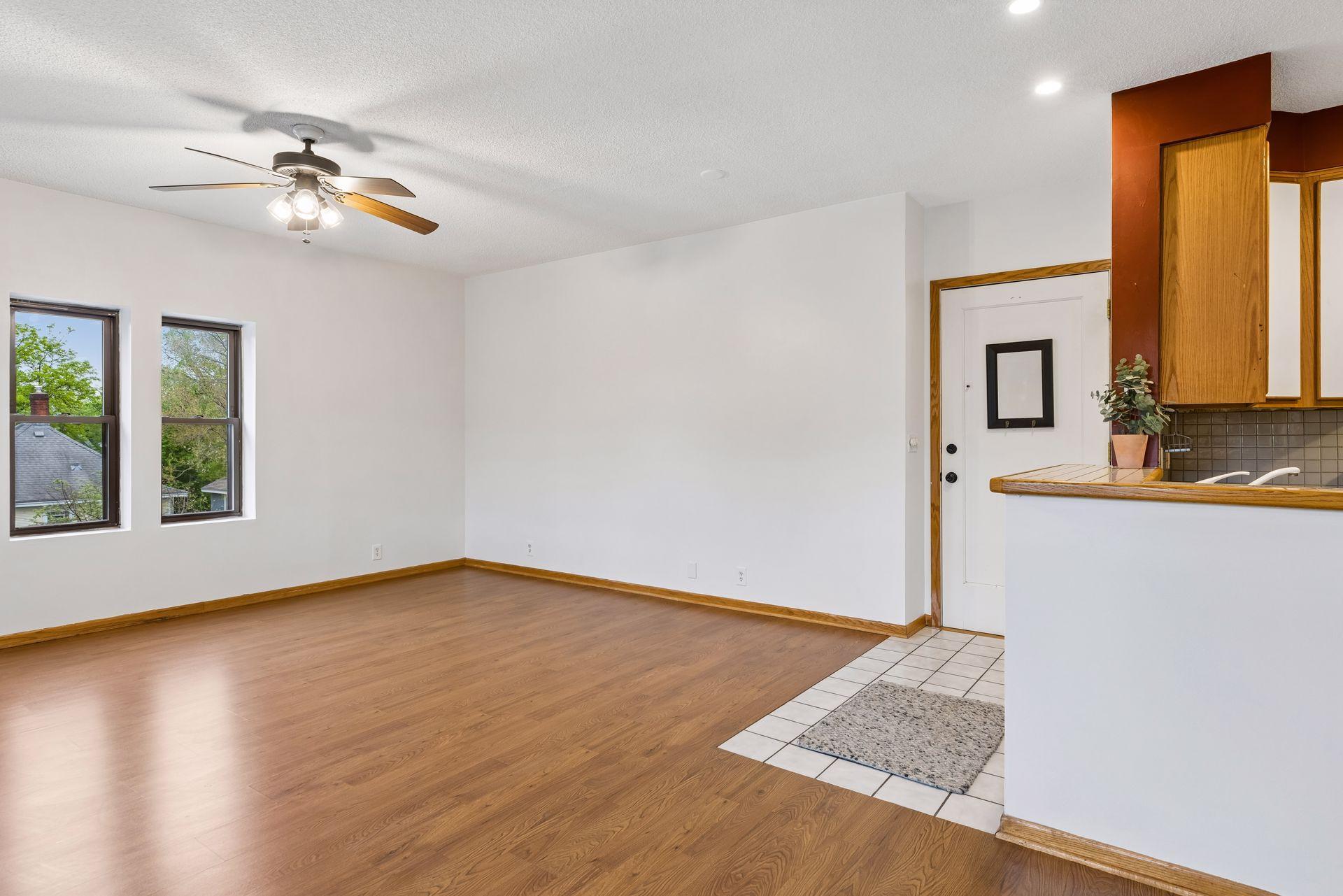 3rd image of 2733 Girard Ave S #305, Minneapolis, MN 55408 | MLS# 7126760