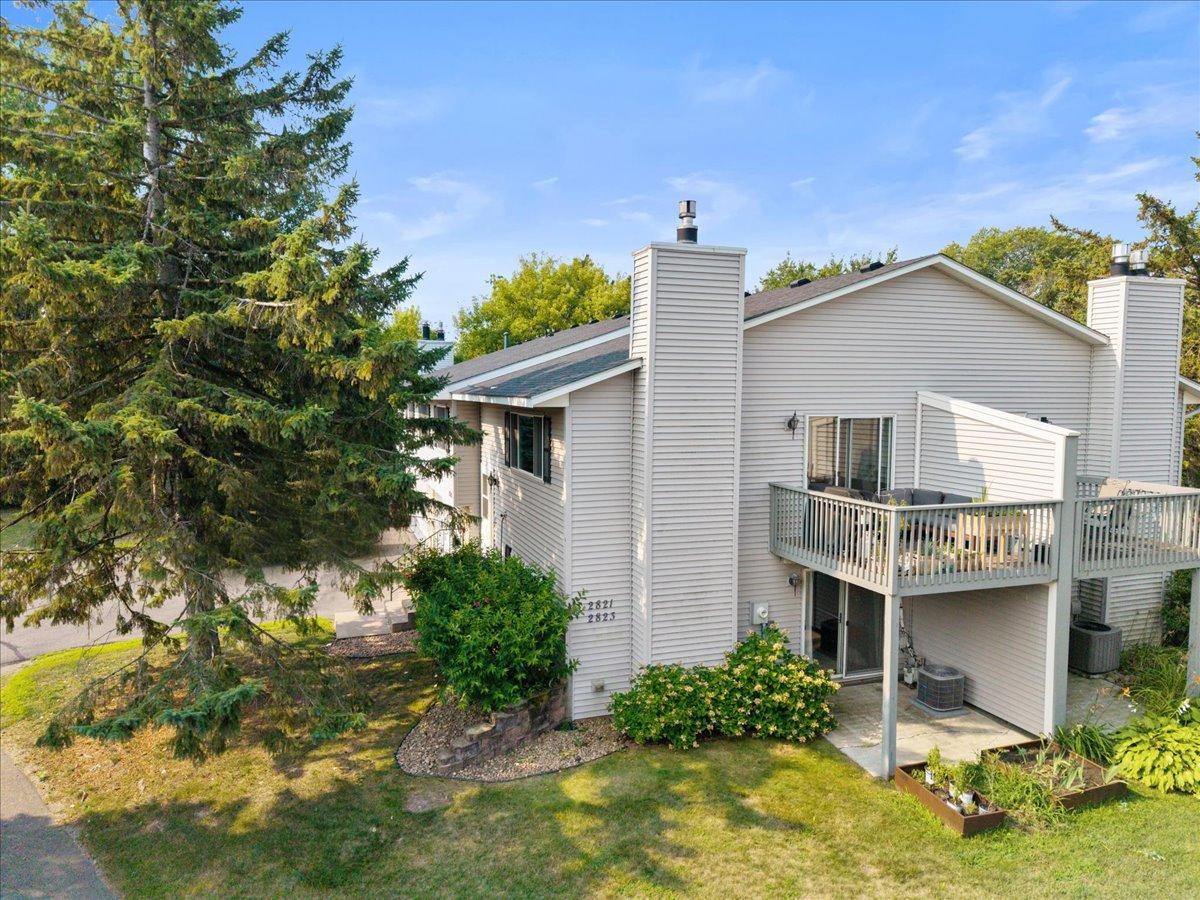 2nd image of 2823 Wimbledon Rdg, Saint Paul, MN 55125 | MLS# 7126775