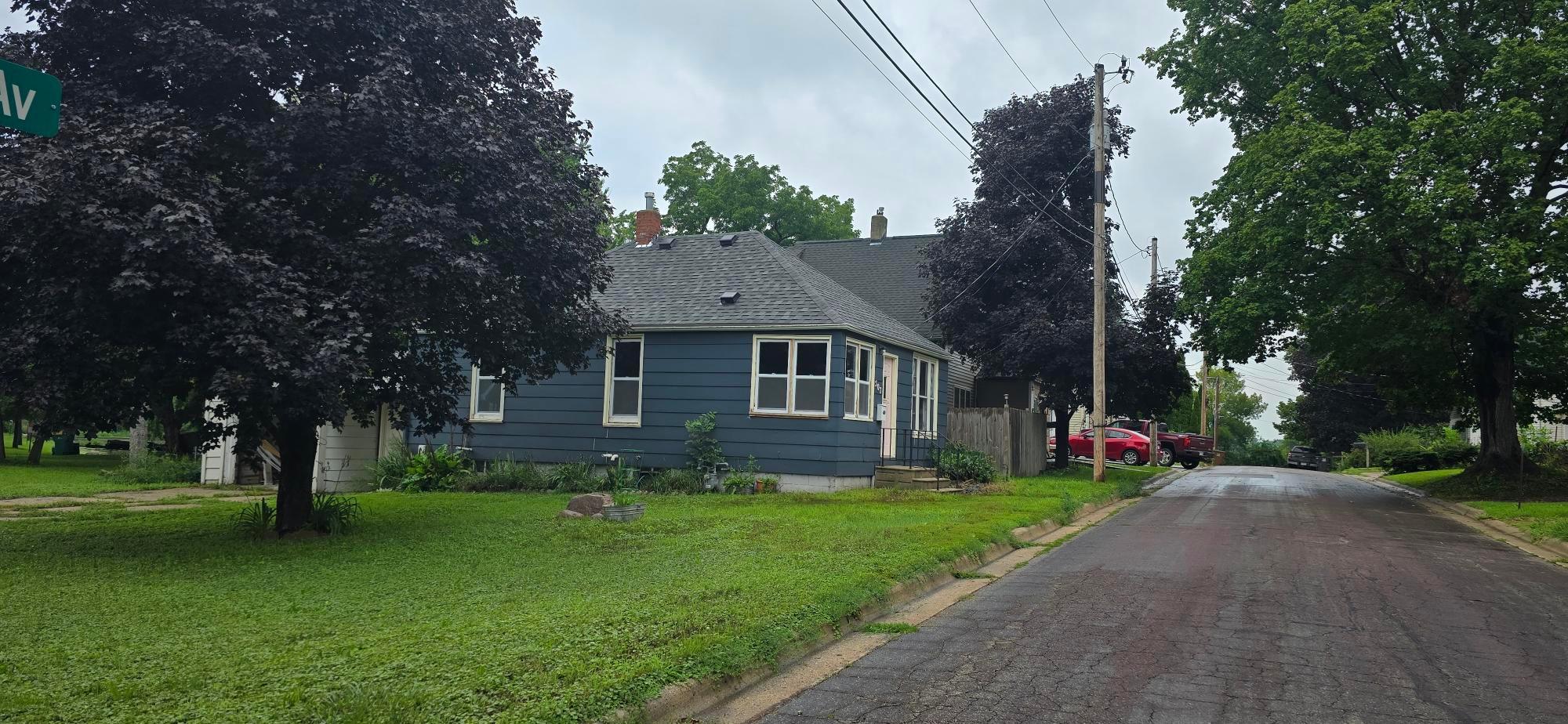 2nd image of 507 Pleasant Ave, Albert Lea, MN 56007 | MLS# 7126779