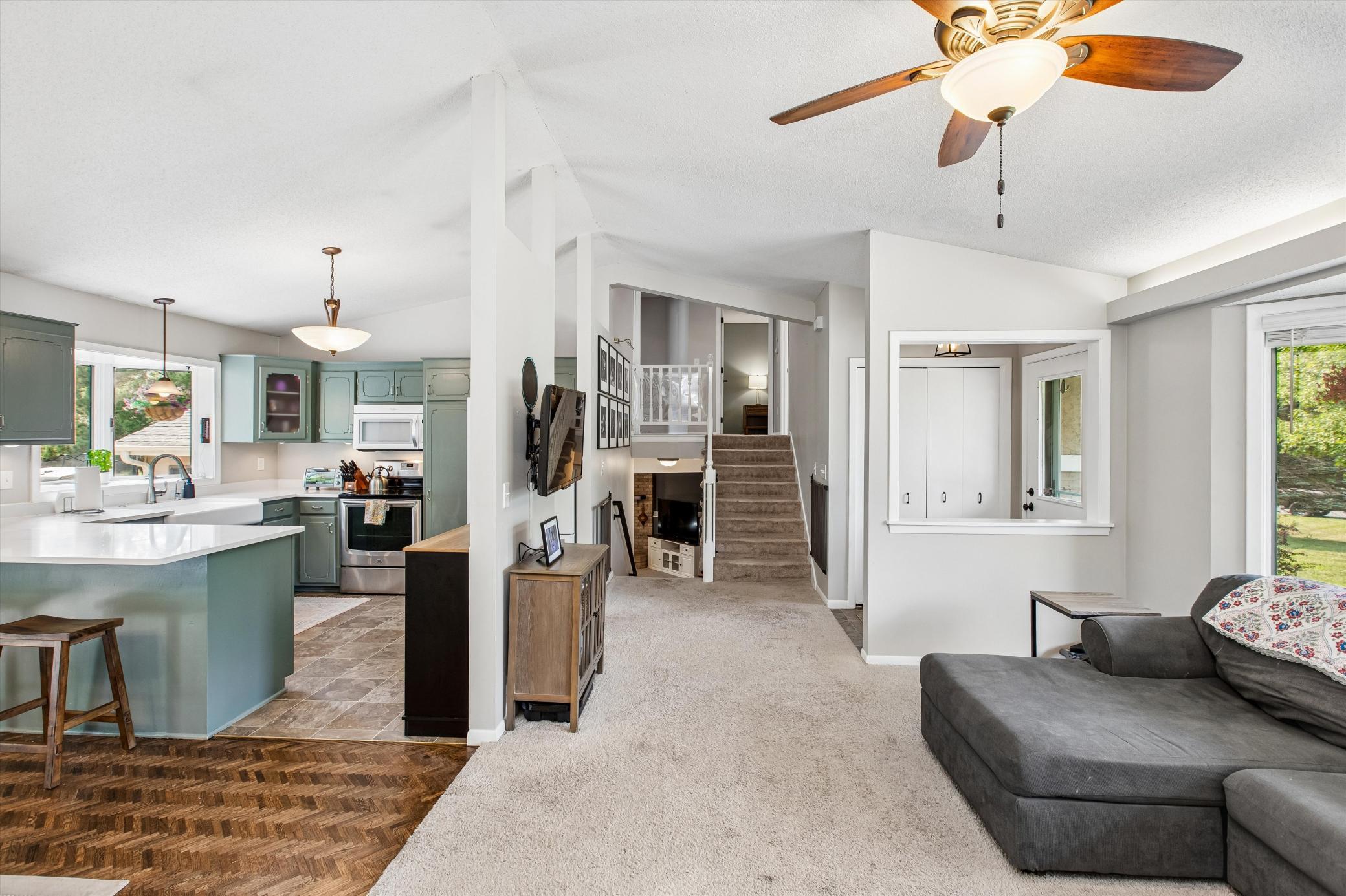 4th image of 12313 Europa Ave N, Saint Paul, MN 55110 | MLS# 7126826