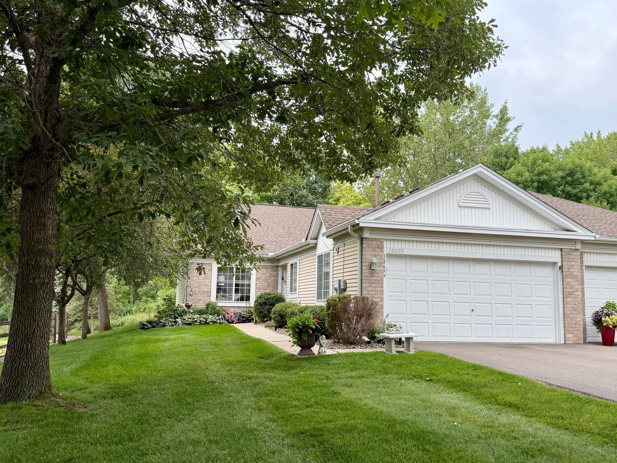 2nd image of 18699 Kalmar Ct, Lakeville, MN 55044 | MLS# 7126832