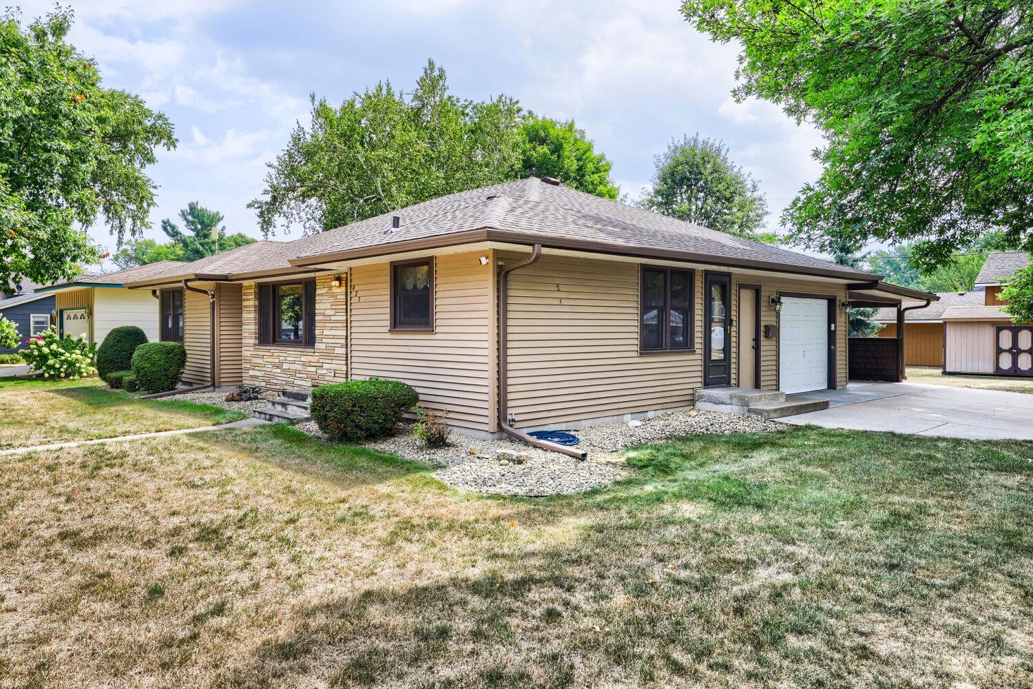 19th image of 421 13th St W, Hastings, MN 55033 | MLS# 7126835