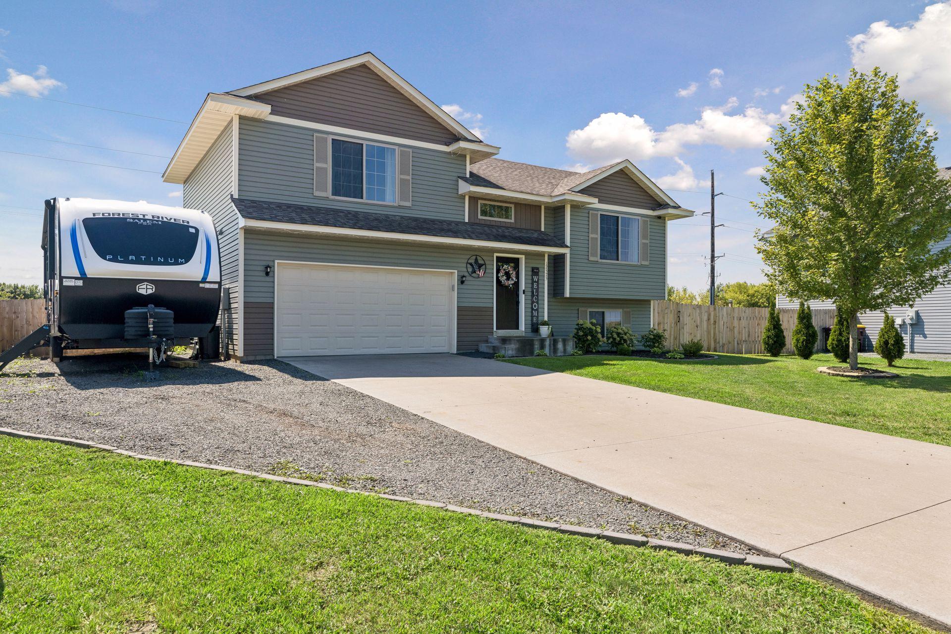 1st image of 17575 311th St, Shafer, MN 55074 | MLS# 7126838
