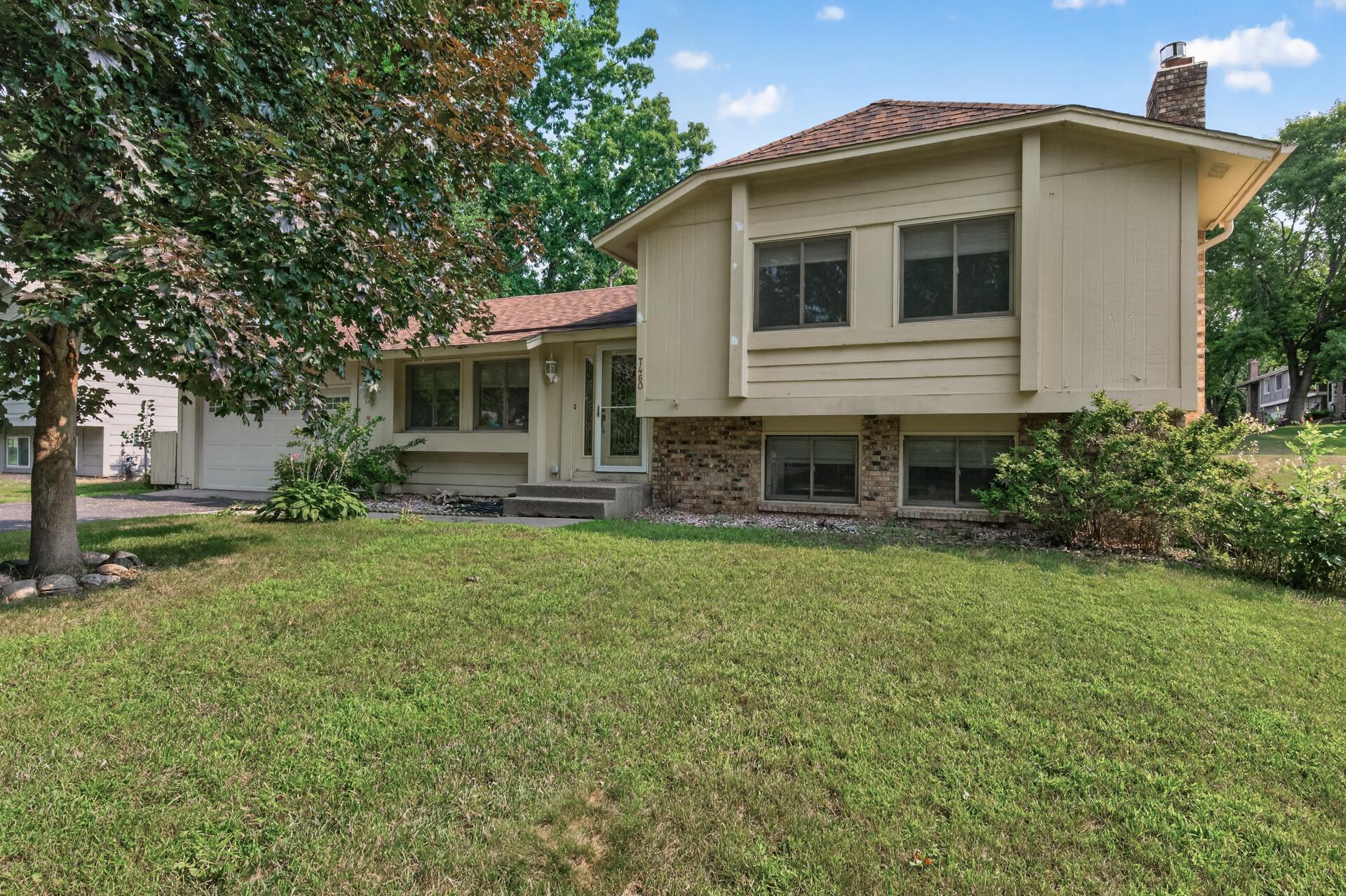1st image of 7460 Berkshire Wy, Maple Grove, MN 55311 | MLS# 7126871