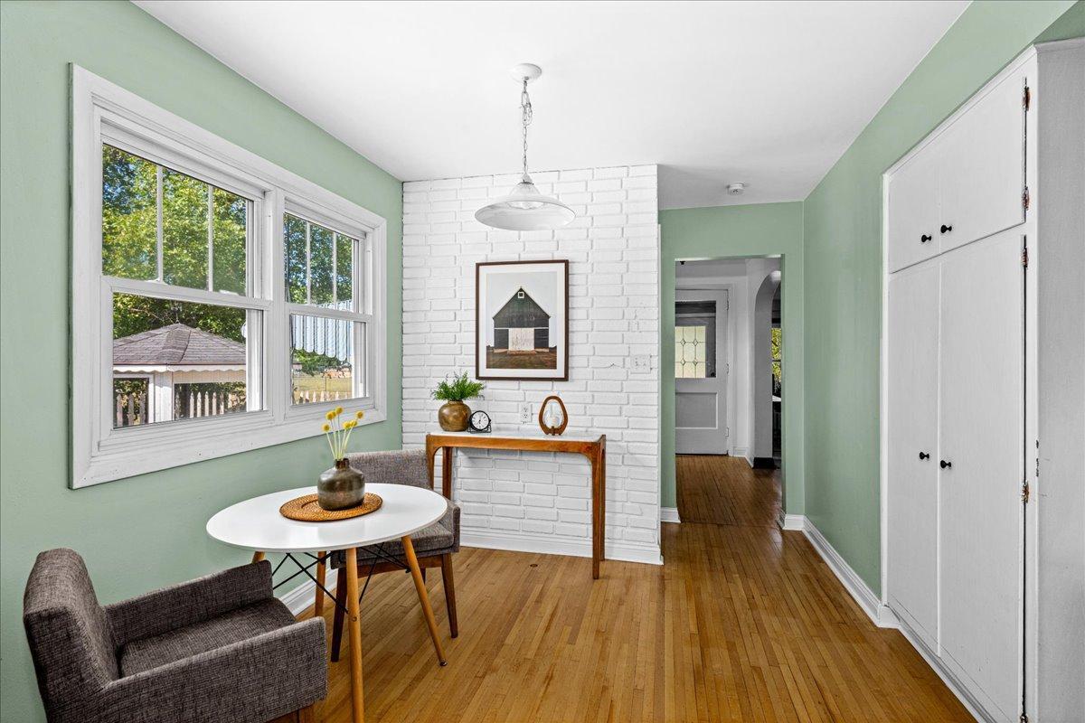 3rd image of 824 E 11Th St, Duluth, MN 55805 | MLS# 7126926