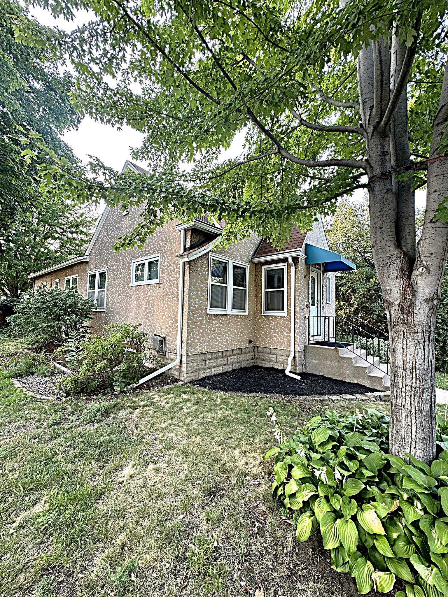 3rd image of 3852 Standish Ave, Minneapolis, MN 55407 | MLS# 7126967