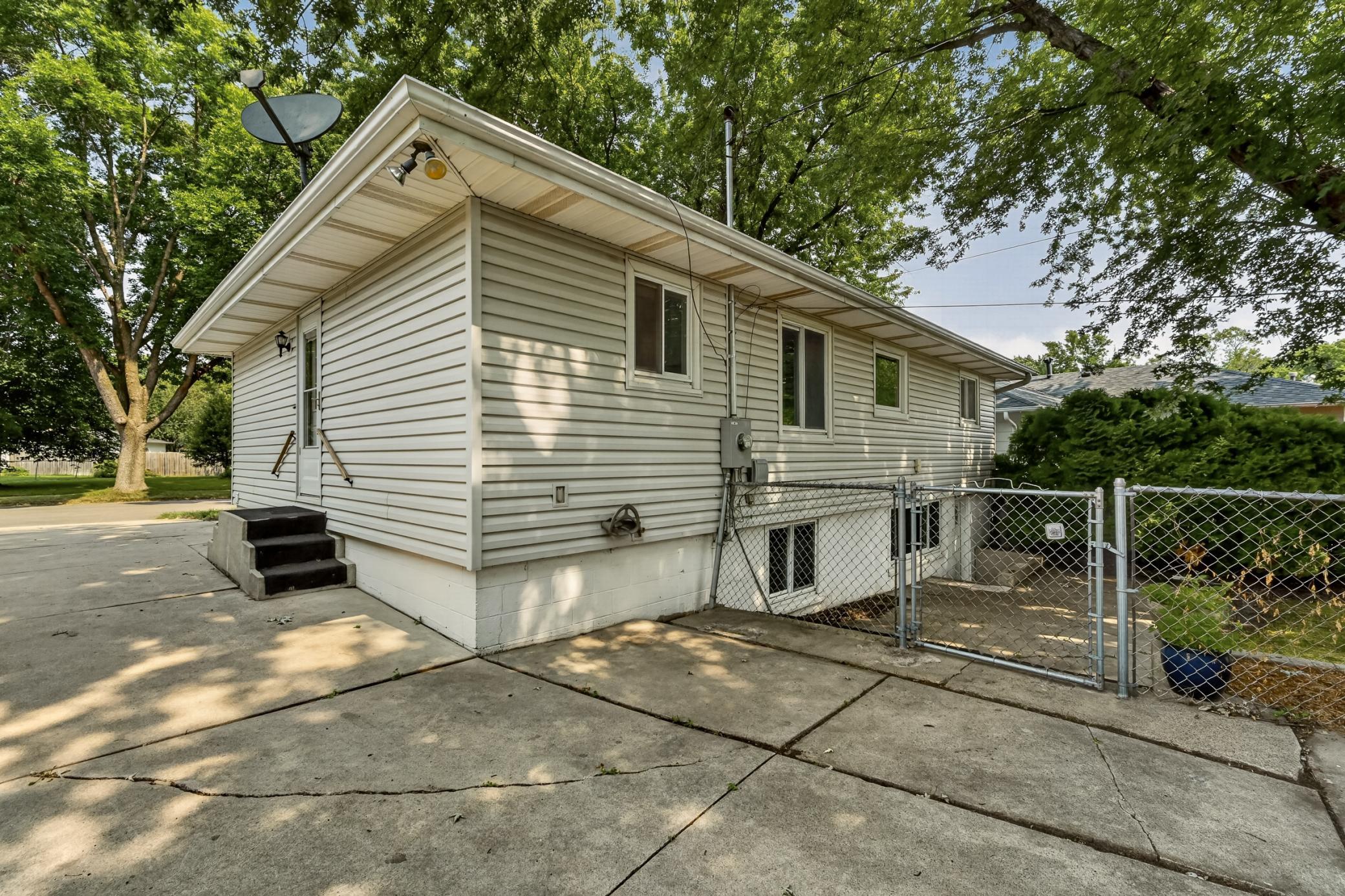 4th image of 1706 34Th St Nw, Rochester, MN 55901 | MLS# 7126980