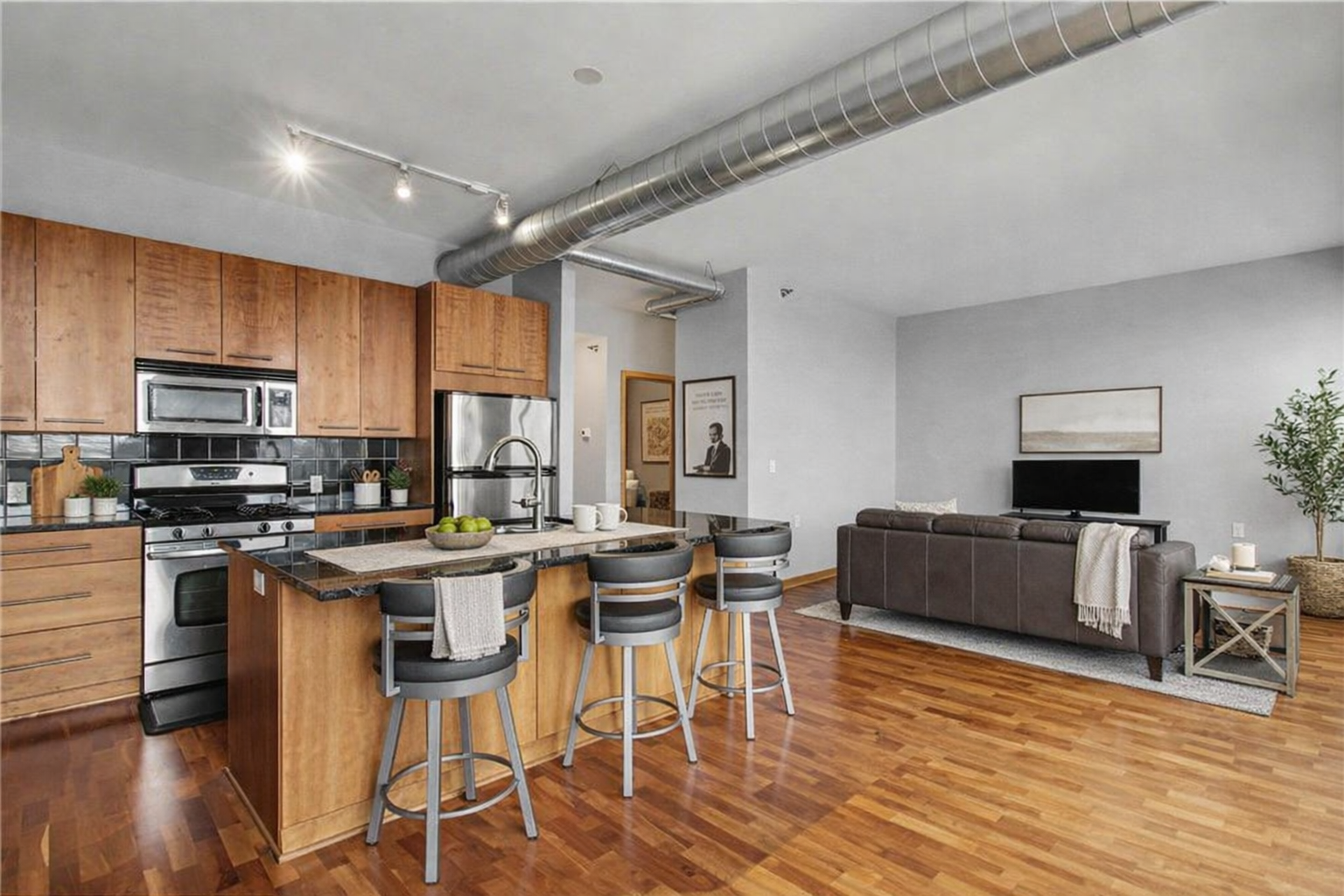 1st image of 1211 Lagoon Ave #410, Minneapolis, MN 55408 | MLS# 7126987