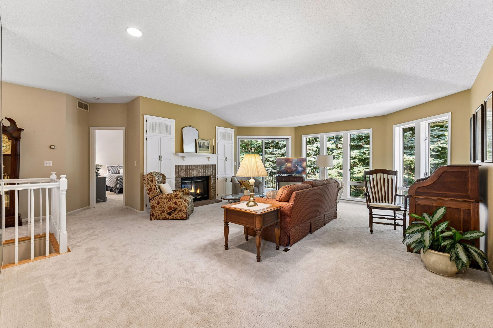 3rd image of 1774 Green Crest Dr, Victoria, MN 55386 | MLS# 7126999