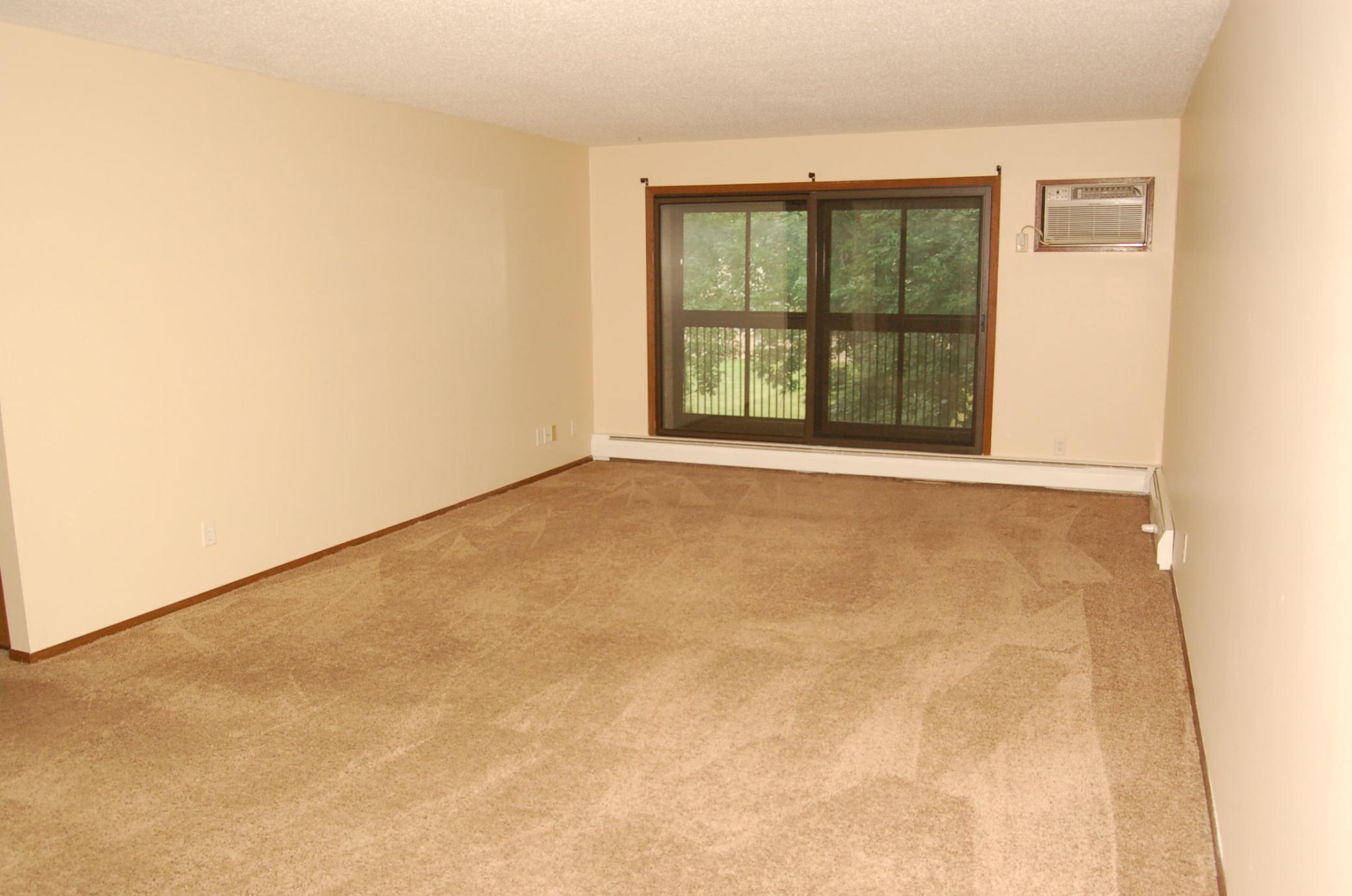 5th image of 1887 Silver Bell Rd #318, Saint Paul, MN 55122 | MLS# 7127007