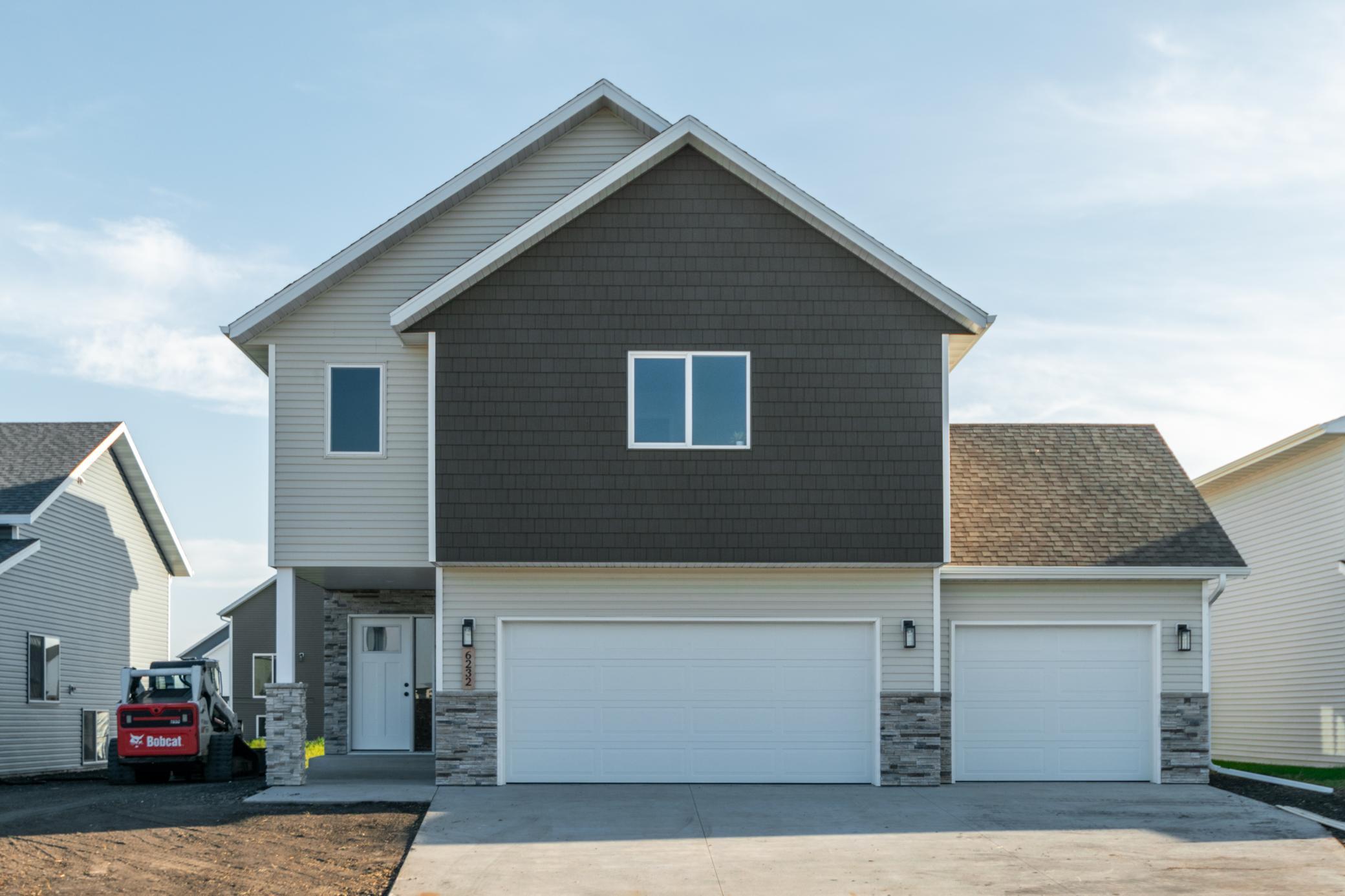 1st image of 6232 86th Ave S, Horace, ND 58047 | MLS# 7127045