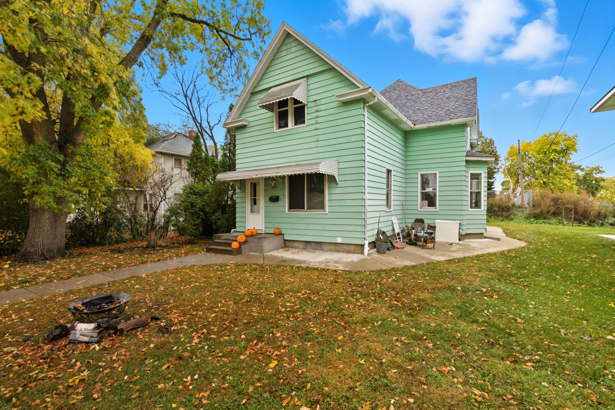 1st image of 1210 6th Ave S, Saint Cloud, MN 56301 | MLS# 7127083