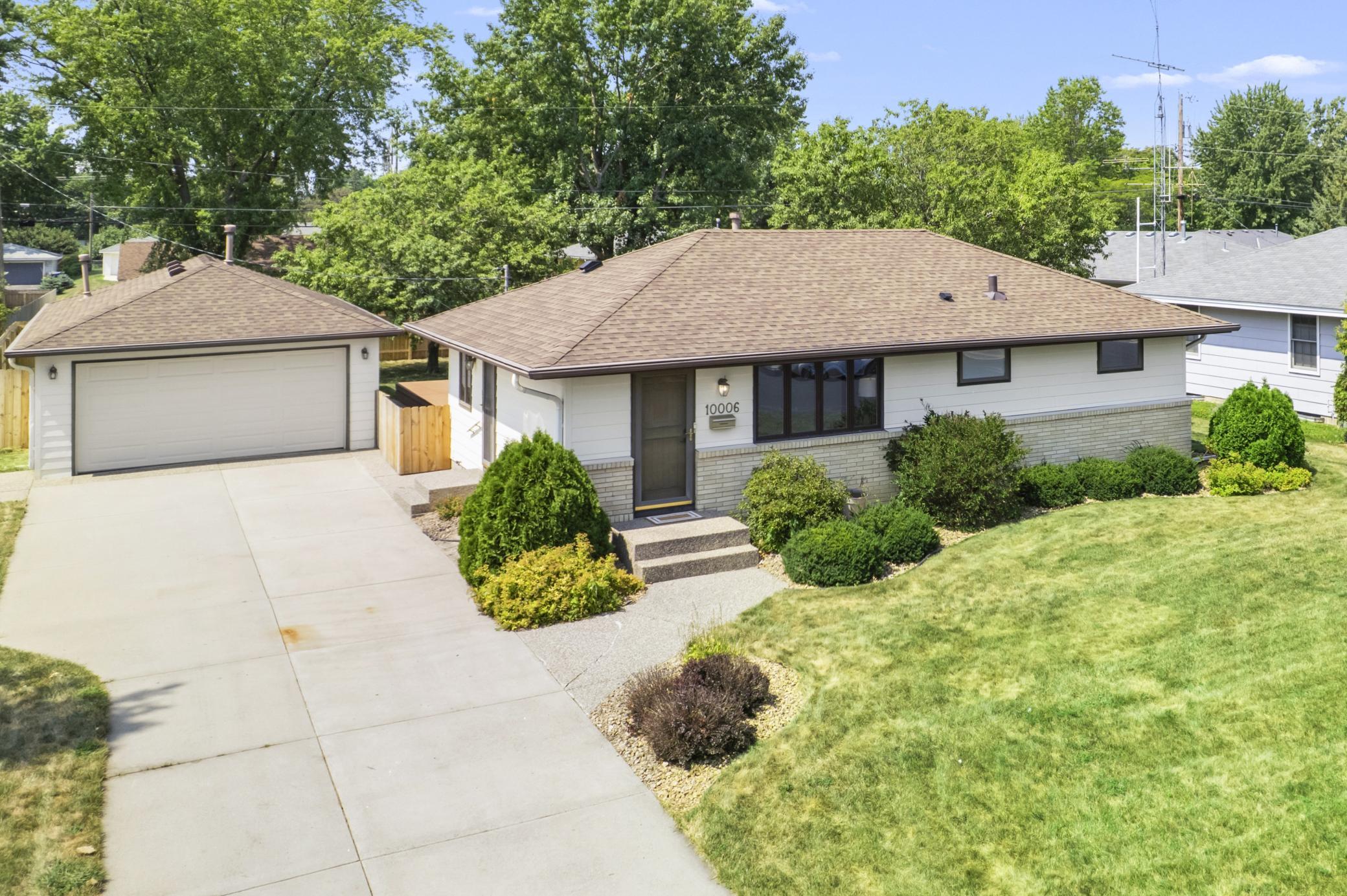 2nd image of 10006 Chicago Ave S, Minneapolis, MN 55420 | MLS# 7127119