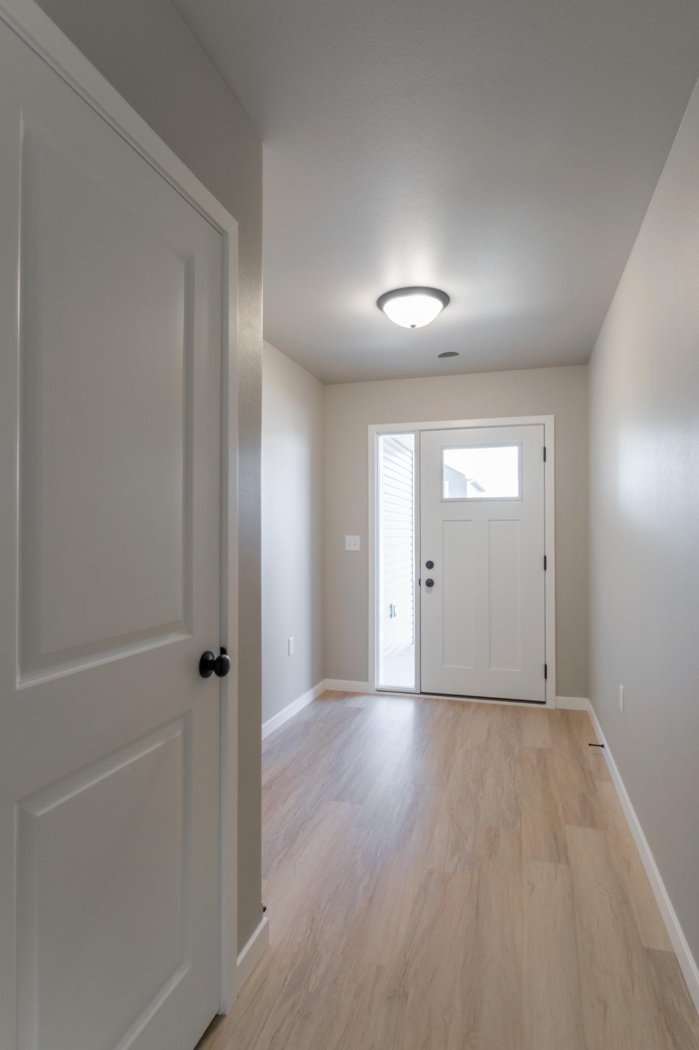 2nd image of 1879 19th Ave N, Wahpeton, ND 58075 | MLS# 7127144